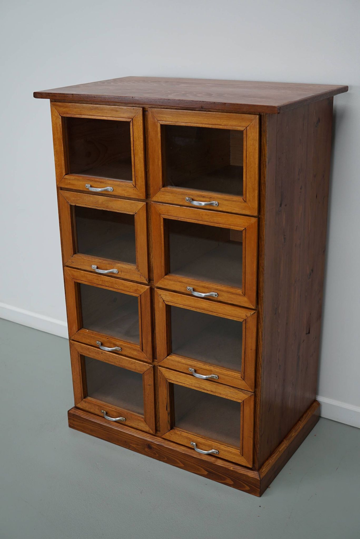 Meuble/Vitrine de Mercerie Vintage en Hêtre et Pin, Pays-Bas, 1950s