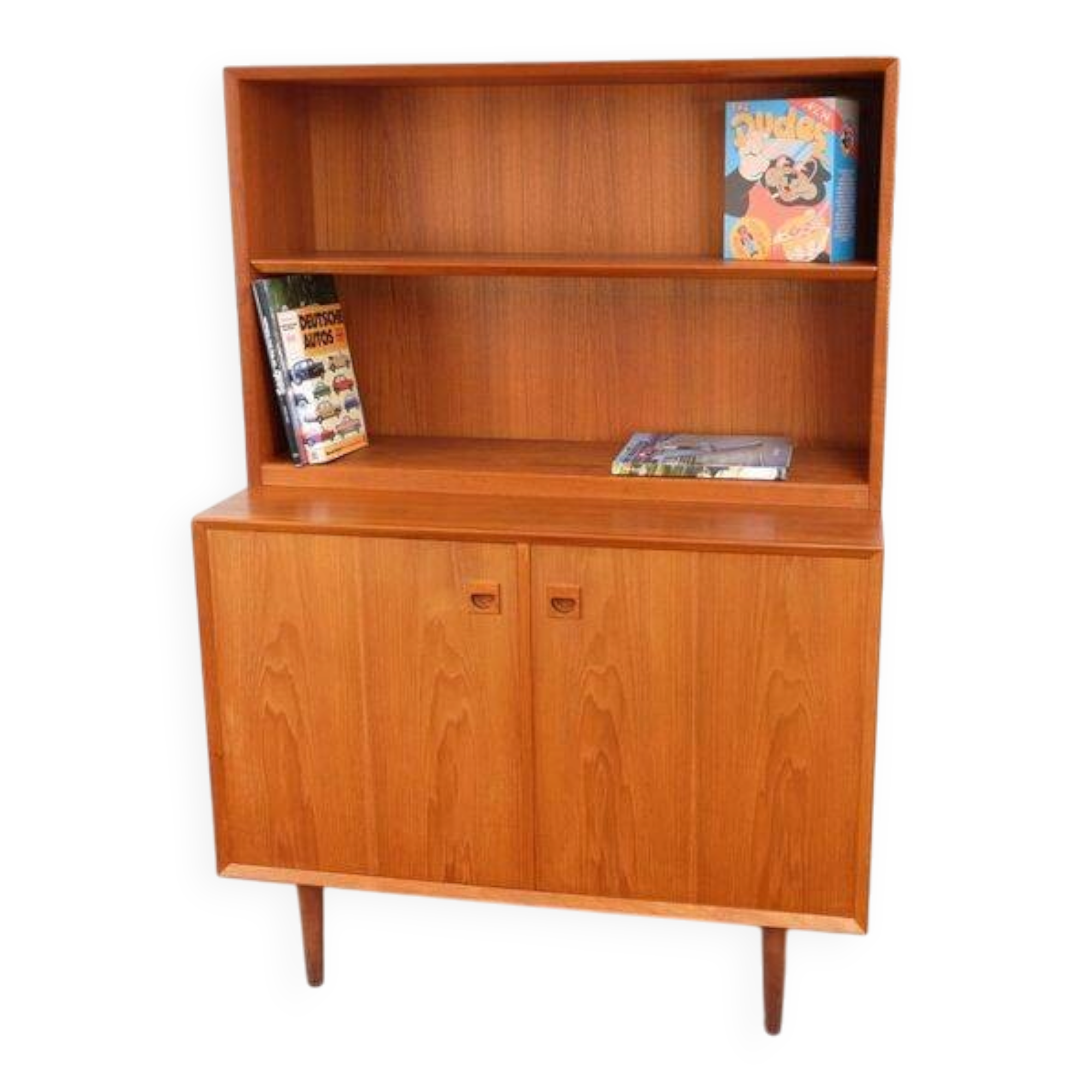 Commode, sideboard, dresser in teak 60s/70s style, retro Danish style.