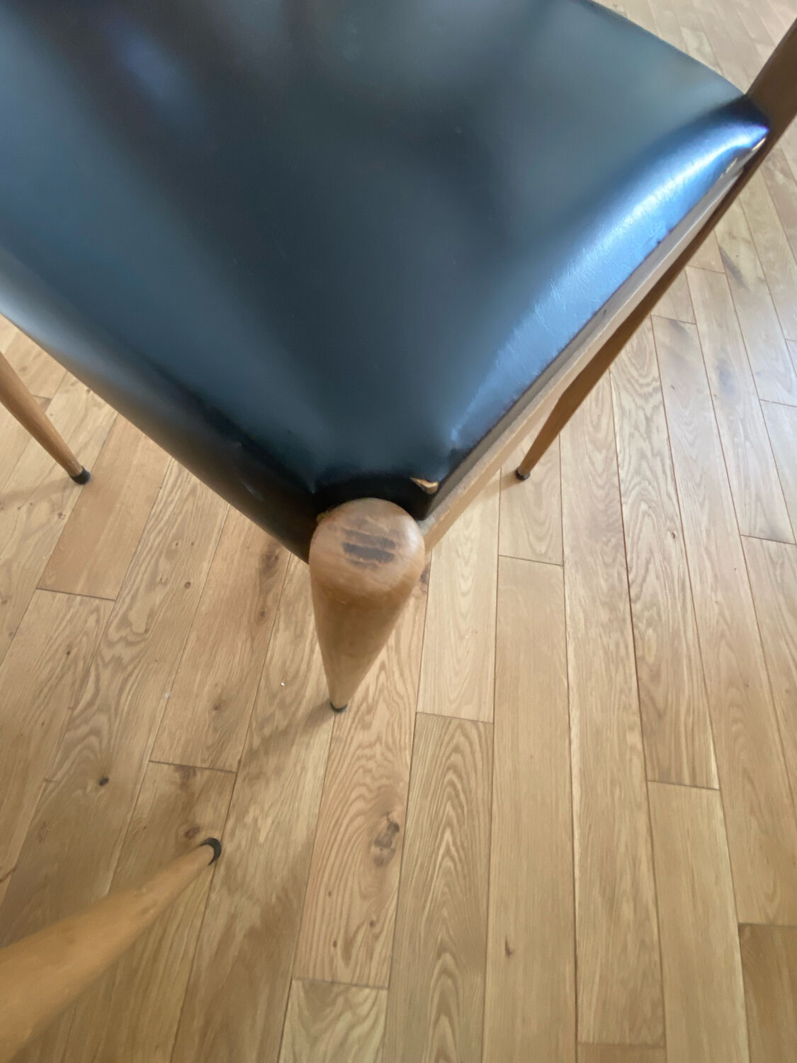 Set of 4 Scandinavian chairs