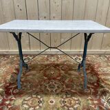 Table de bistrot en marbre et fonte
