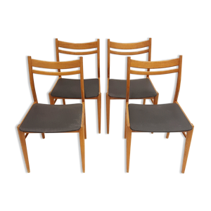 suite de 4 chaises scandinaves