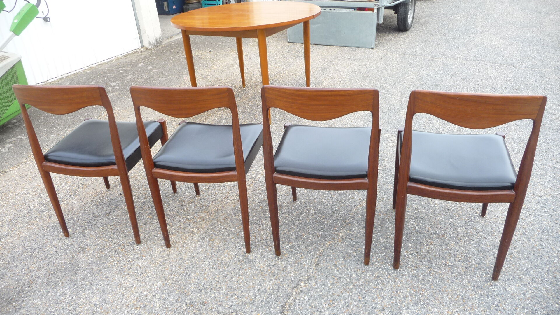 4 scandinavian chairs 50/60