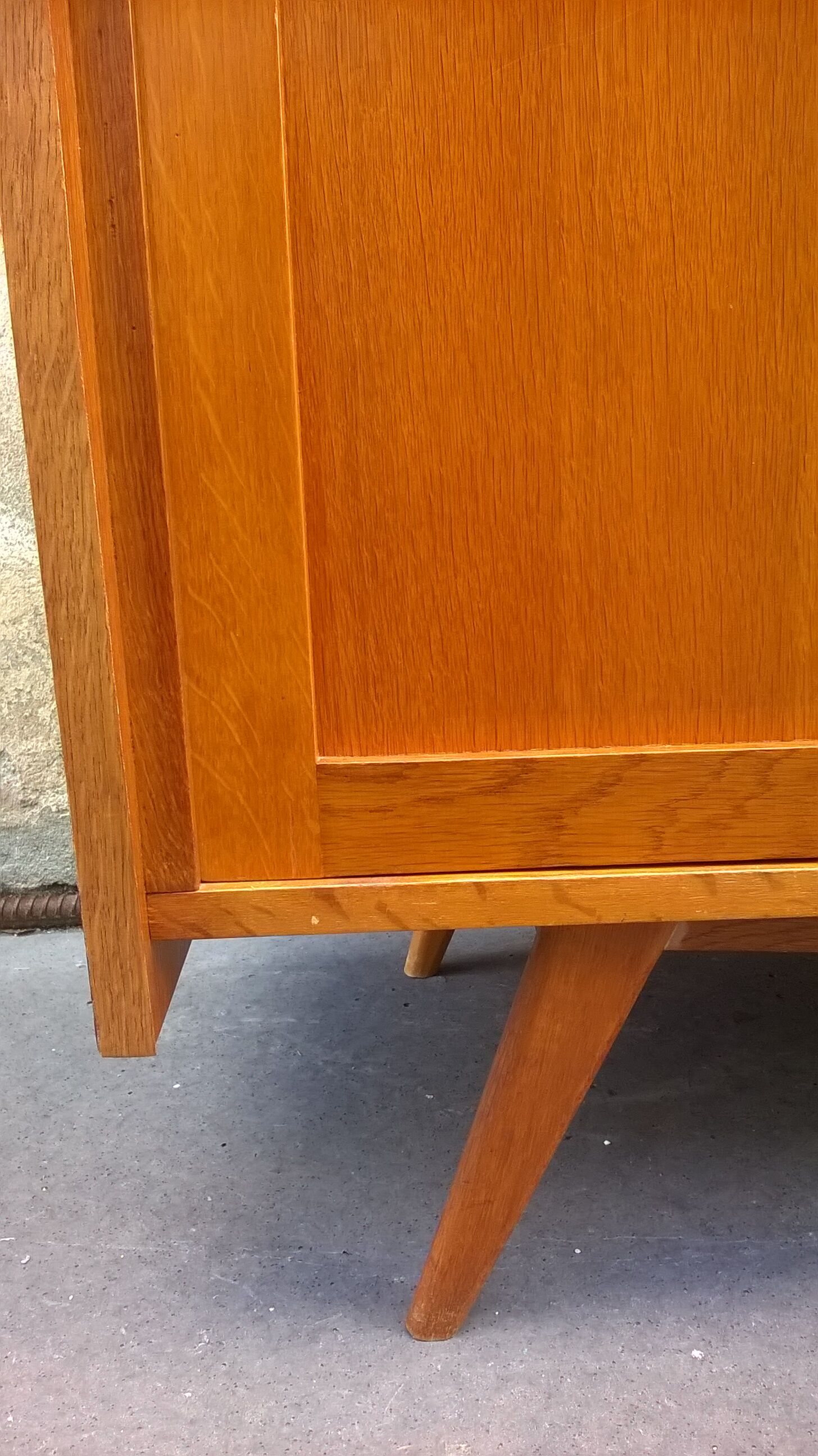 rattan bedside cabinet and sounds