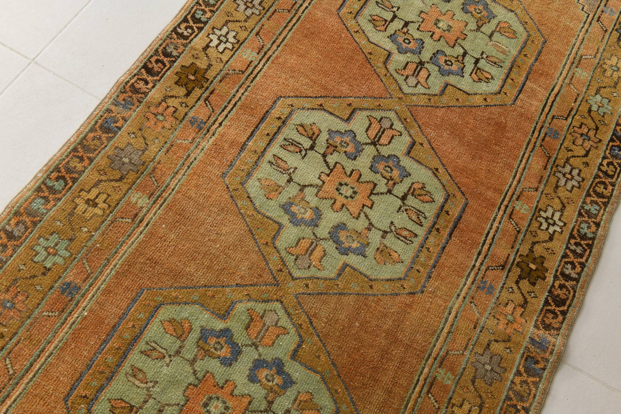 Tapis persan Brunt orange et vert, 105 x 290 cm