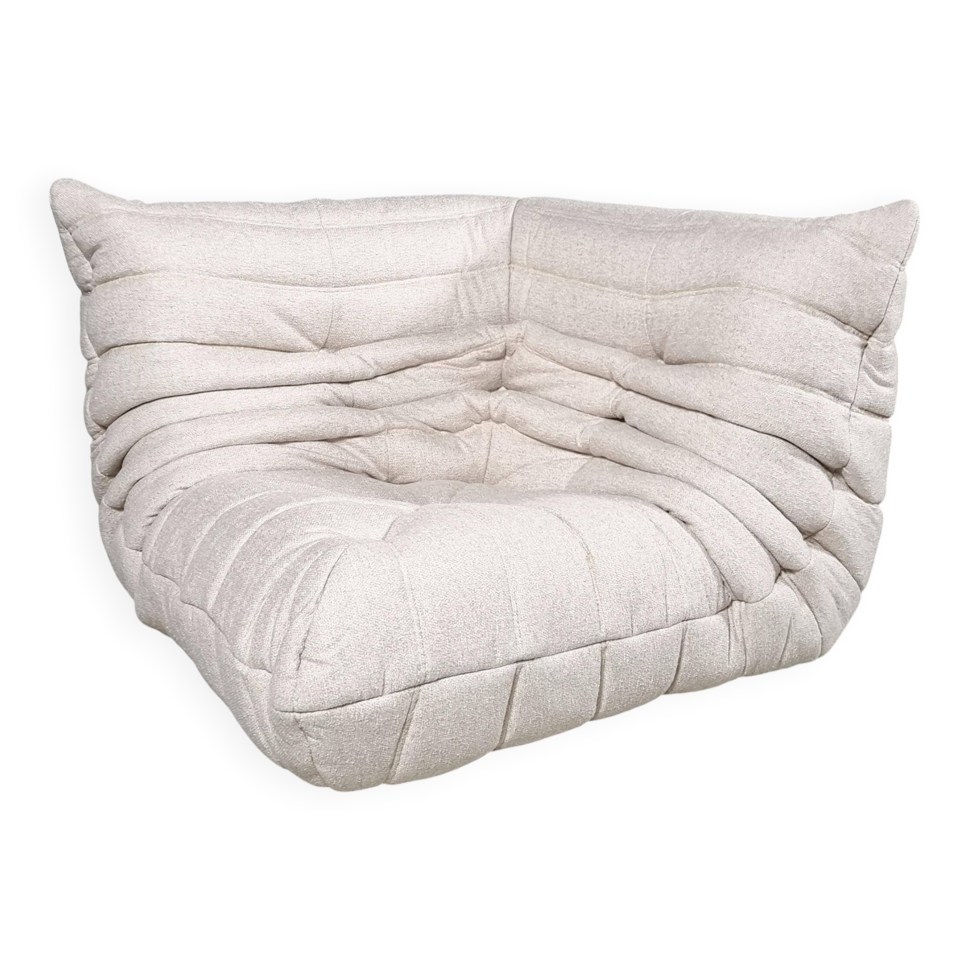 Fauteuil Togo en tissu crème par Michel Ducaroy pour Ligne Roset, circa 1970