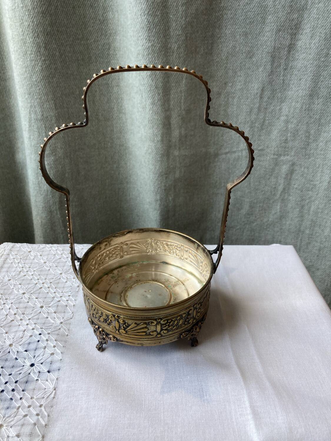 Vinaigriers ancien verre et métal ajouré