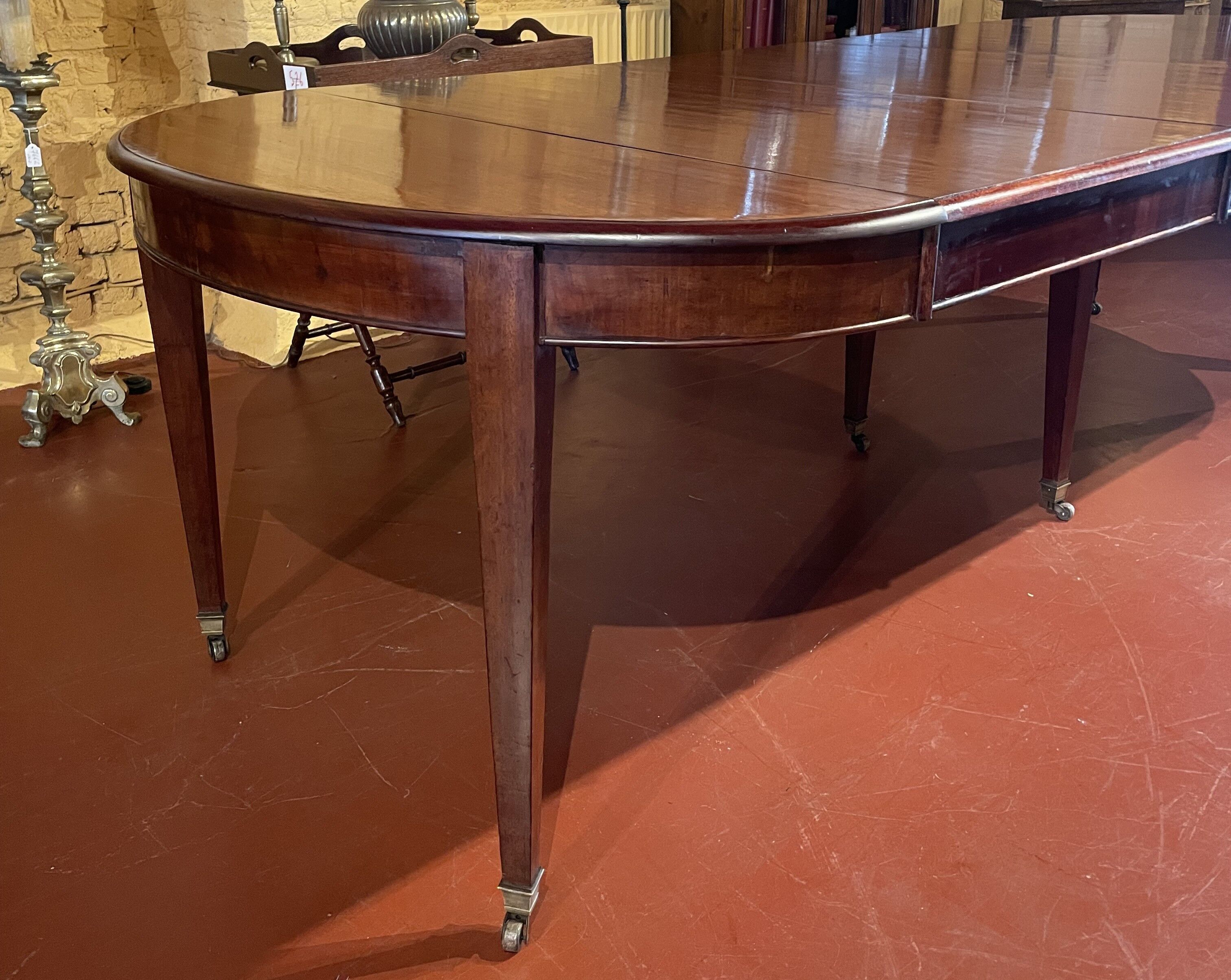 Extensible Louis XVI mahogany dining table with band - 19th century