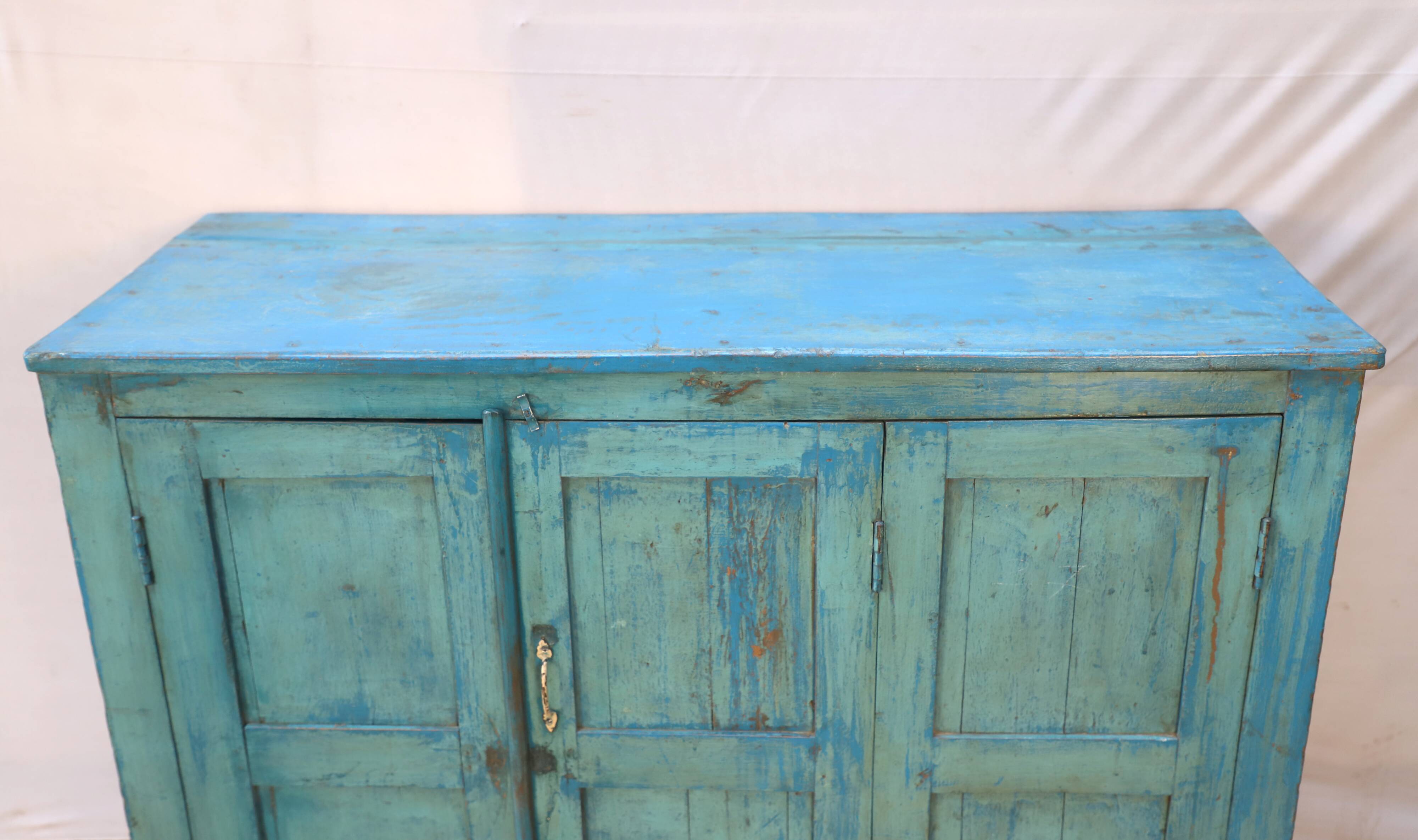 Buffet burmese teak cupboard with original turquoise patina