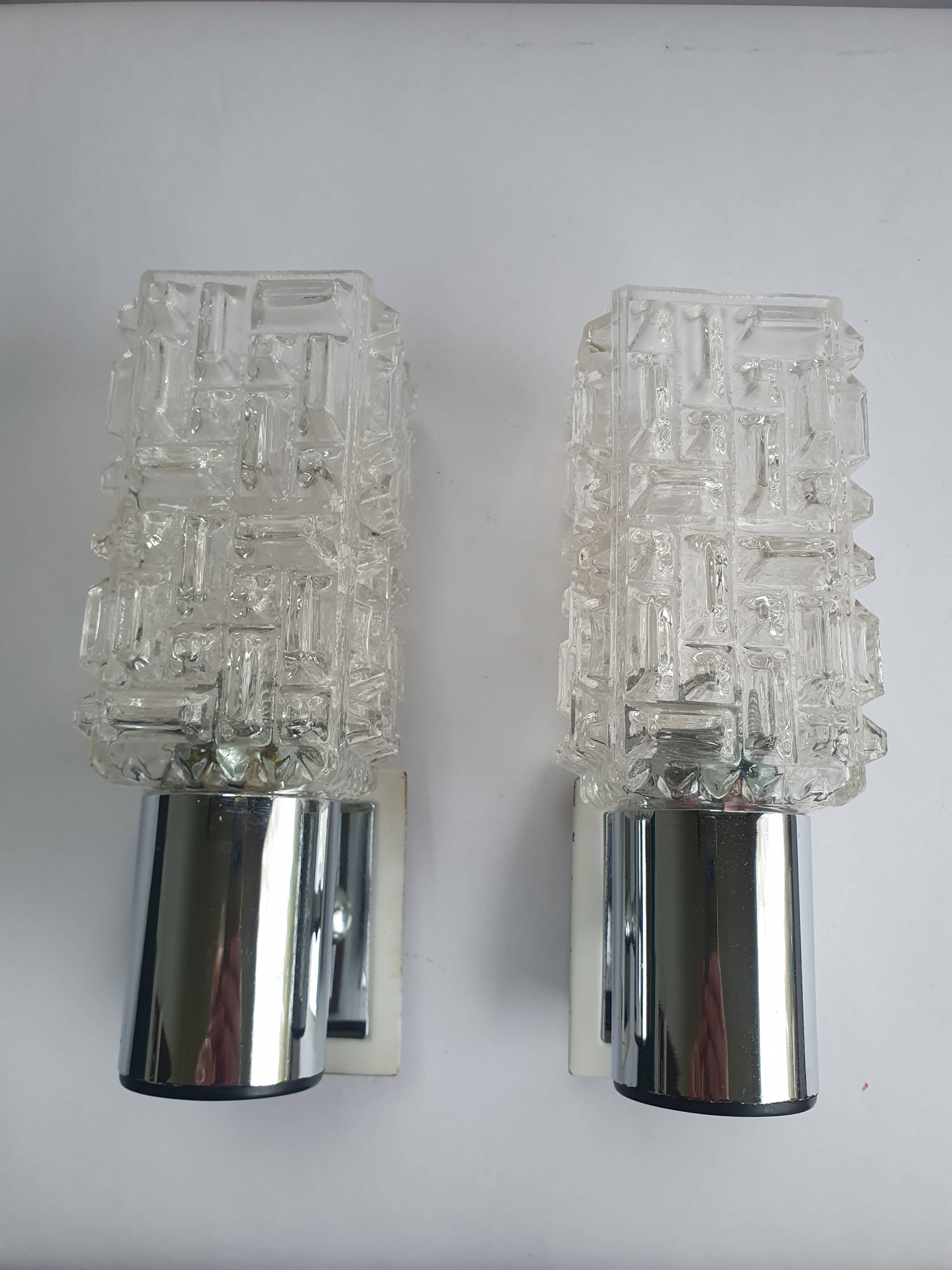 Pair of vintage chrome wall lights with square globes, Italian Targetti, 1970