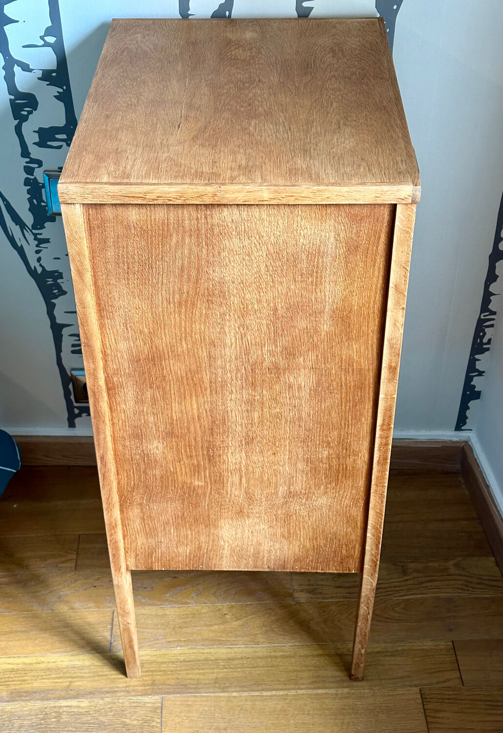 Vintage chiffonier