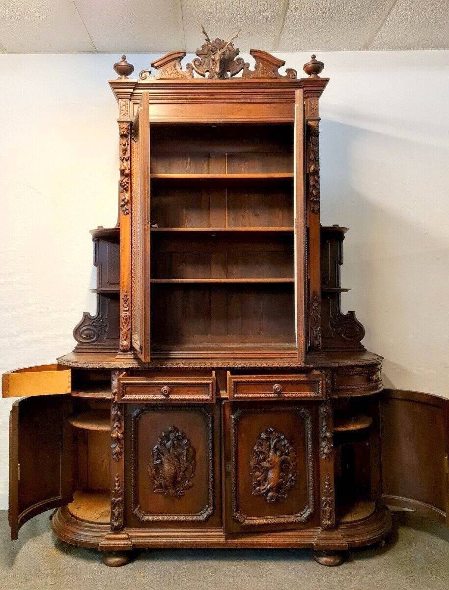 Renaissance castle library in walnut, half-moon shape, circa 1850