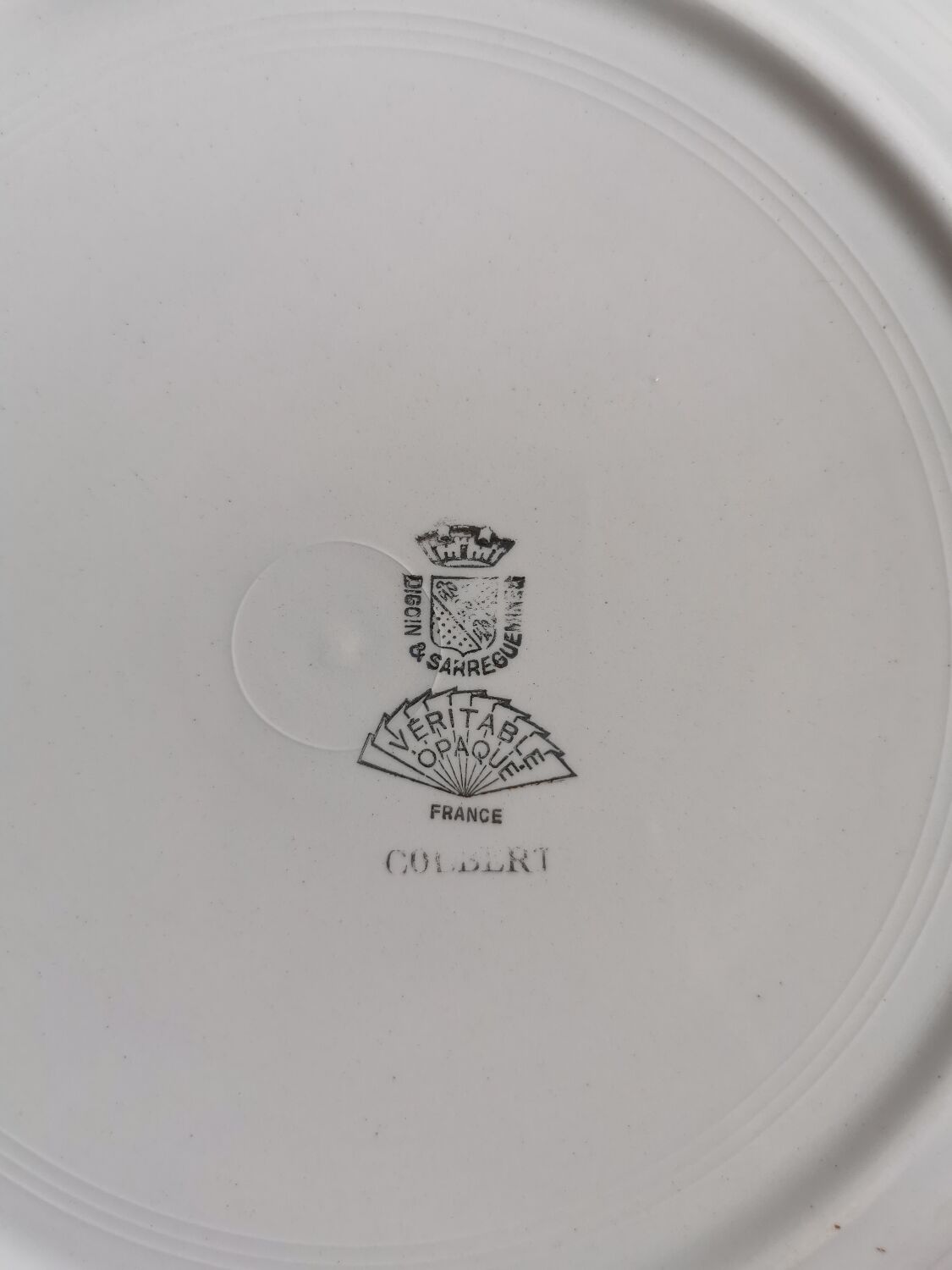 Vintage flat plates Digoin, Colbert