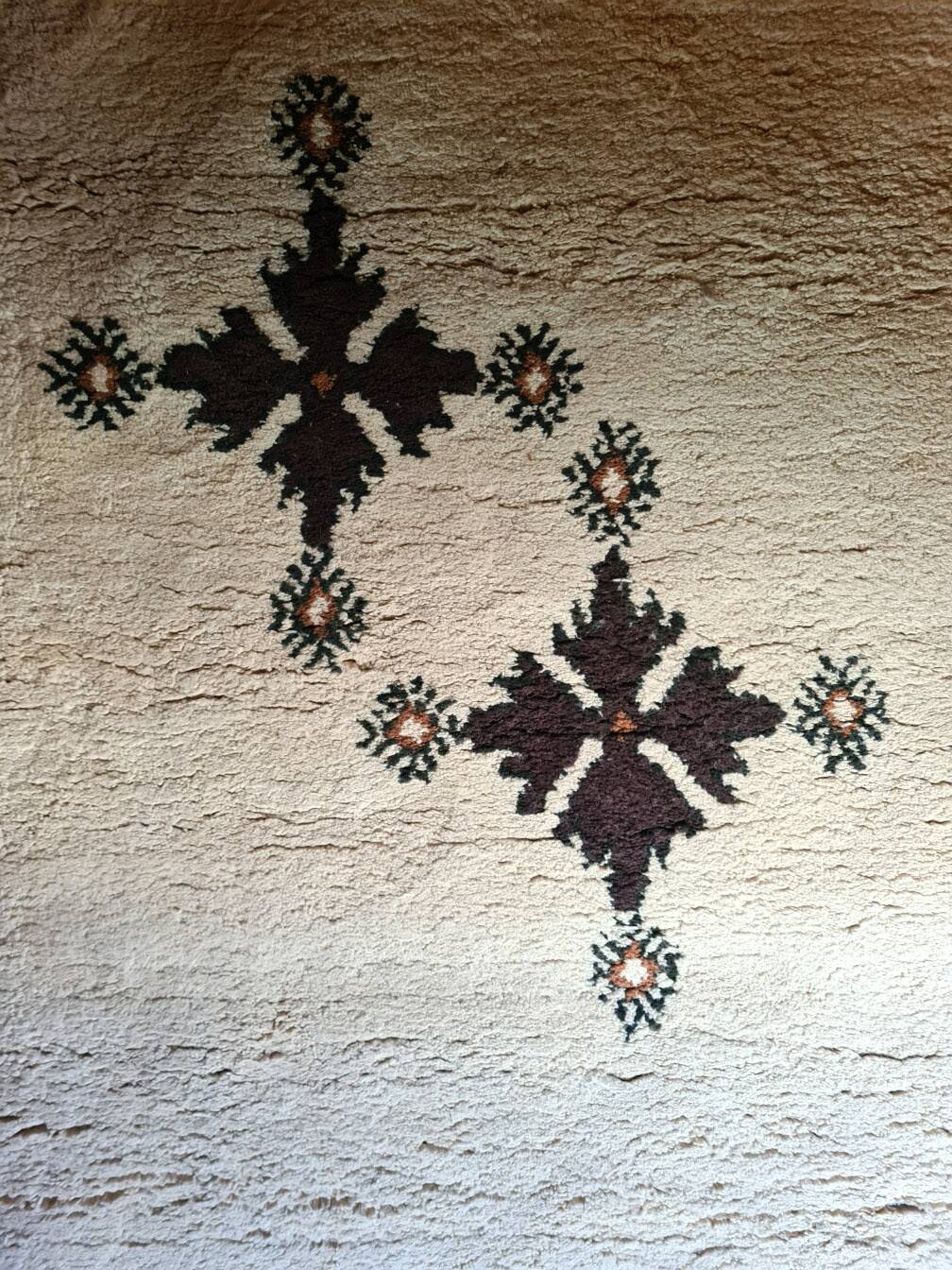 Nemencha carpet 3.1 m x 2.1 m 45 kg, original invoice label available.