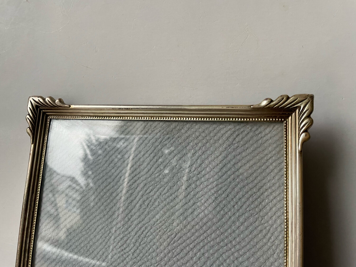 Art deco metal silver frame brass 21.5 cm x 16.5 cm convex glass