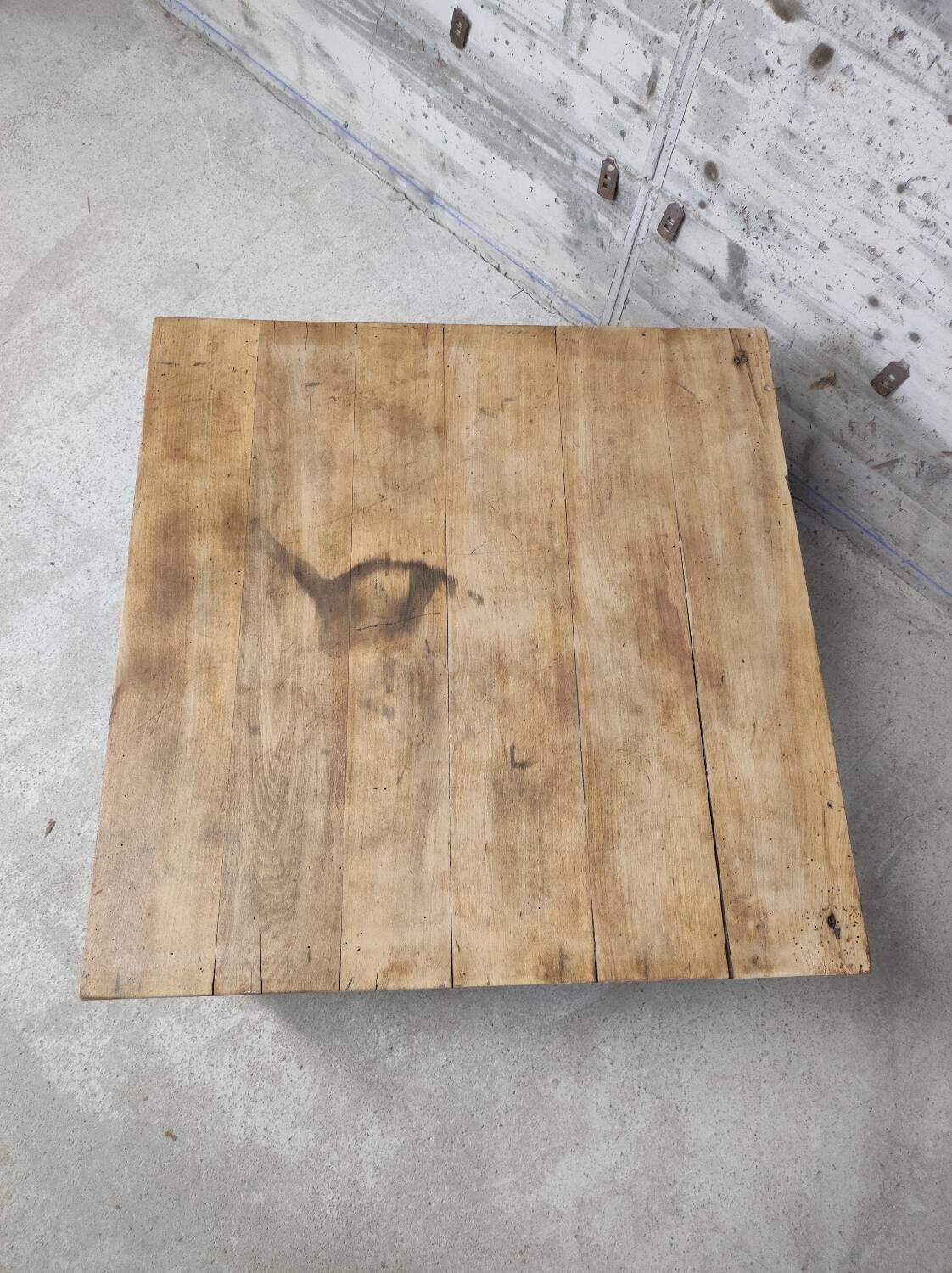 Table basse de ferme carré