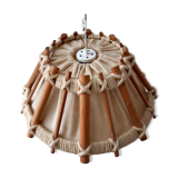 Scandinavian hanging