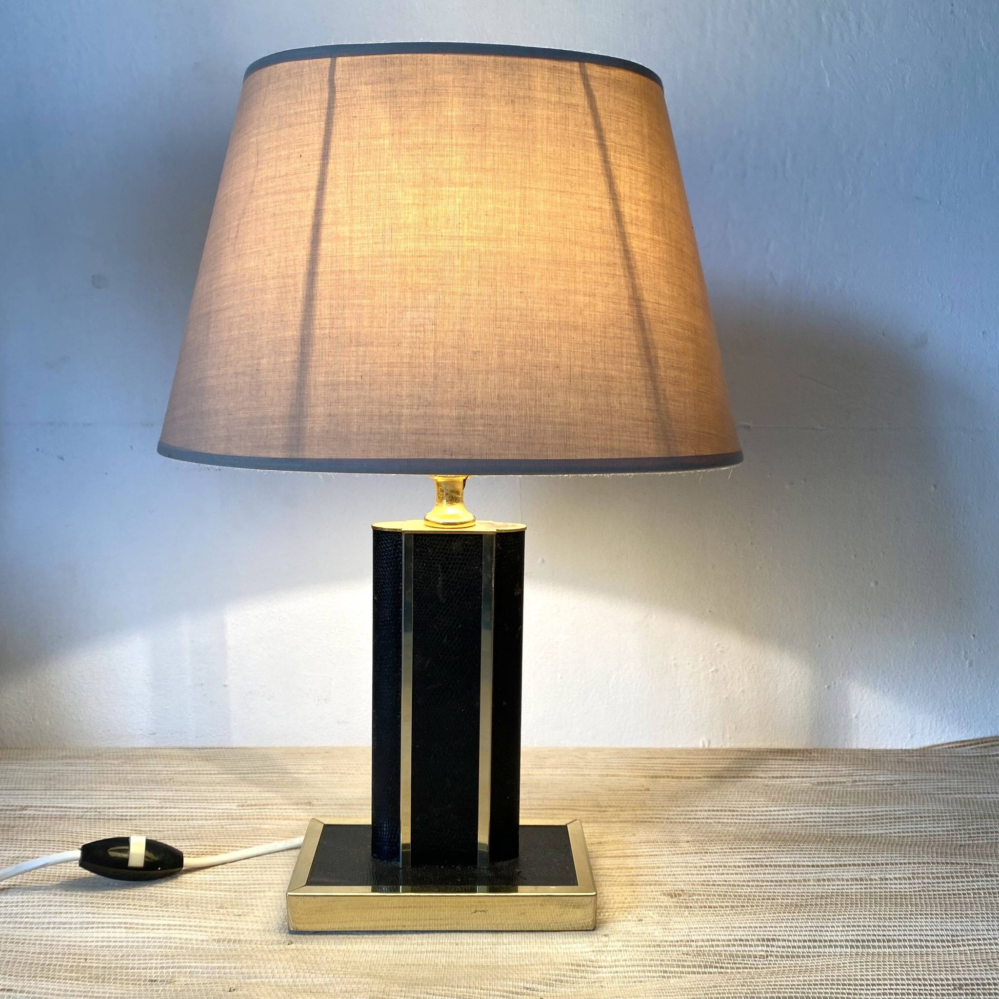 70s-80s living room lamp in leather and gold metal