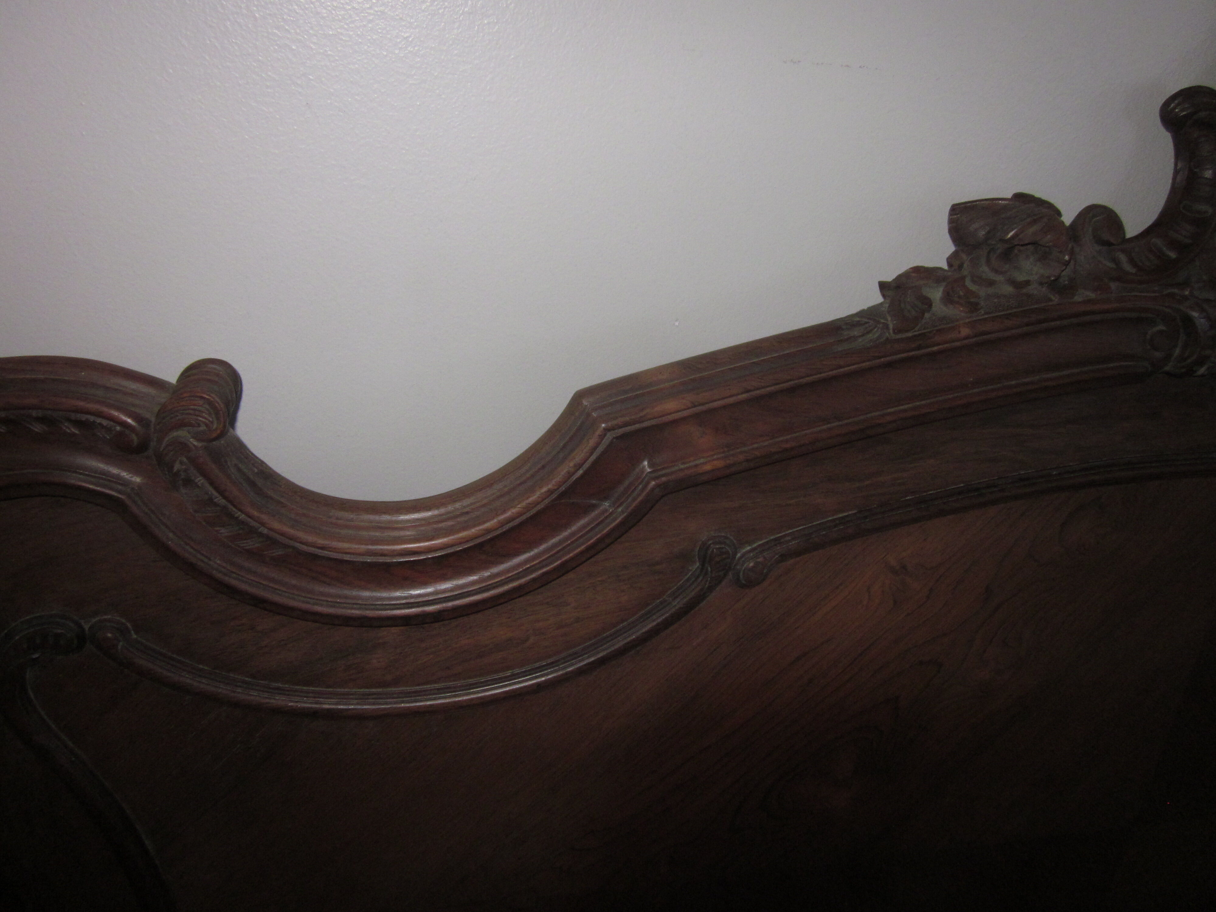 Headboard louis xv in walnut