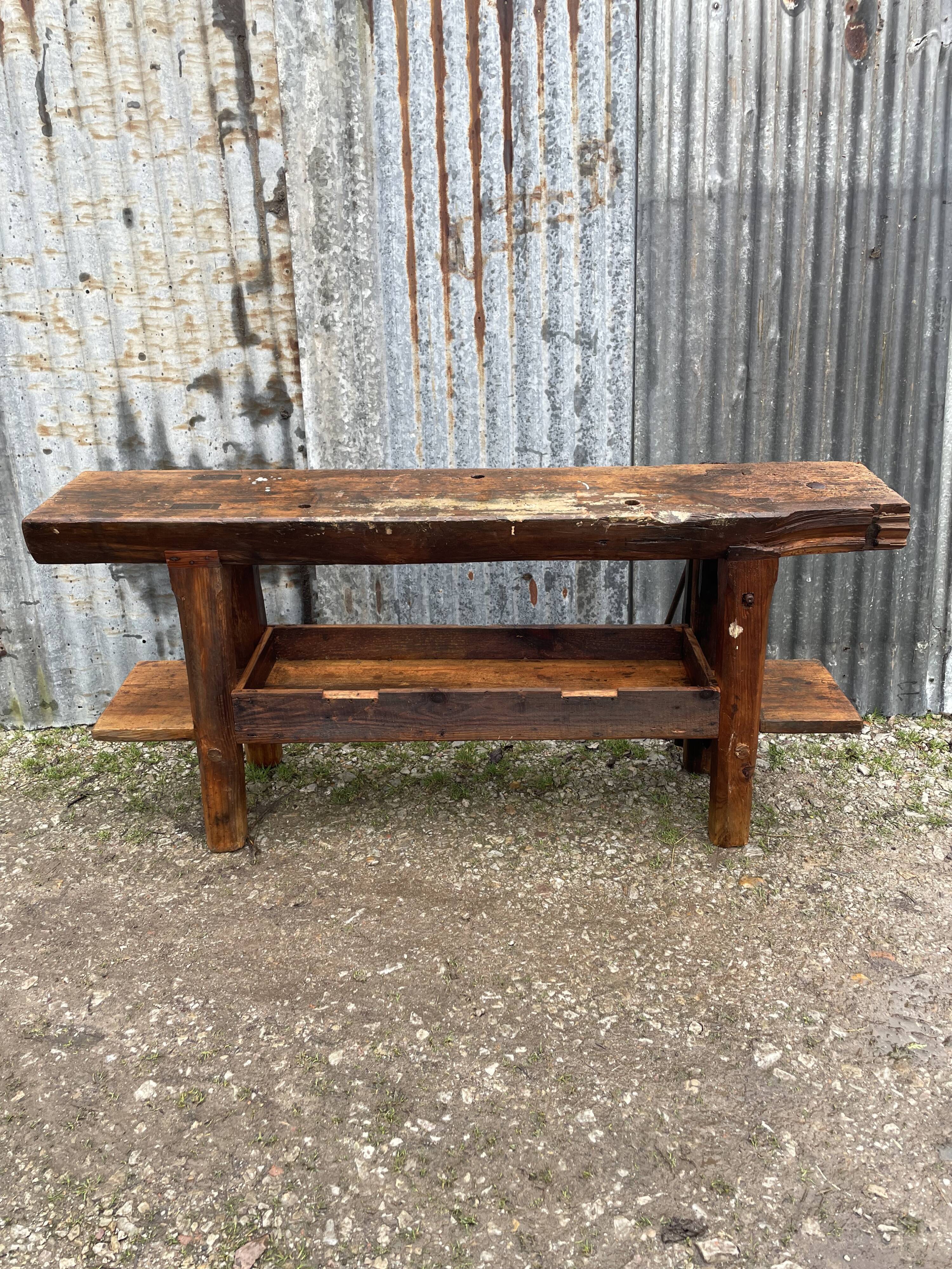 Carpenter's workbench