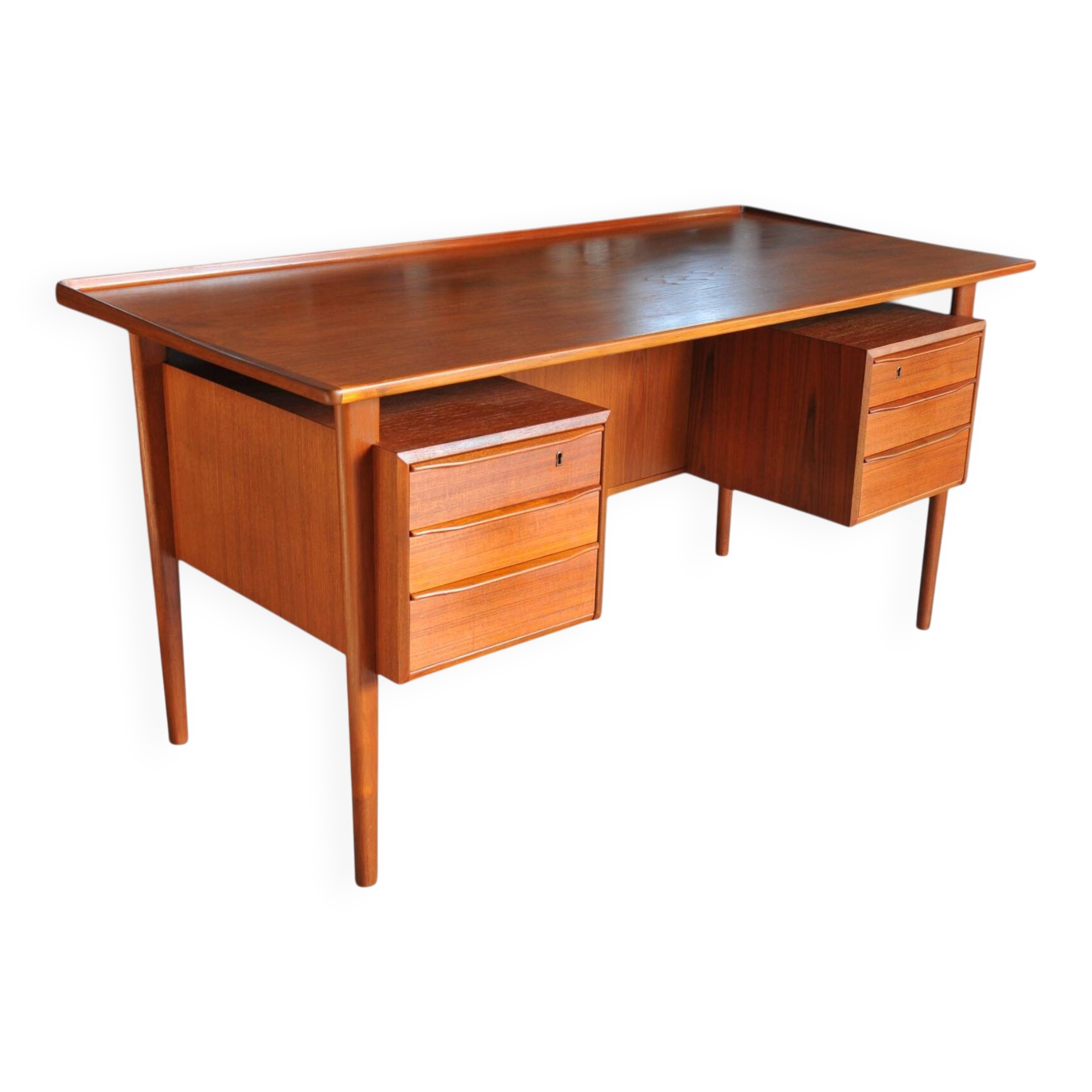 Peter Løvig desk in teak for Hedensted Møbelfabrik