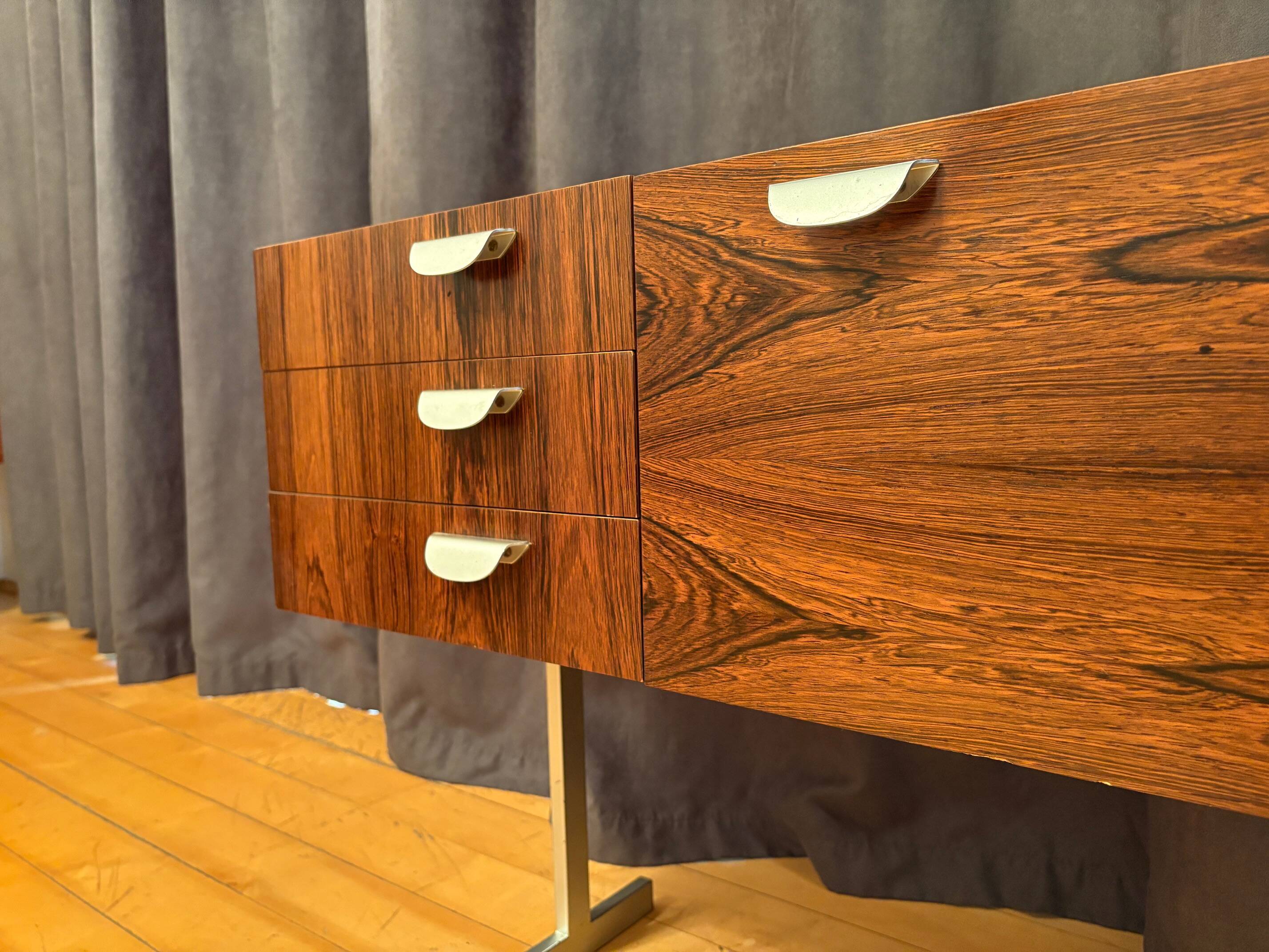 Cabinet, meuble bar, 1960