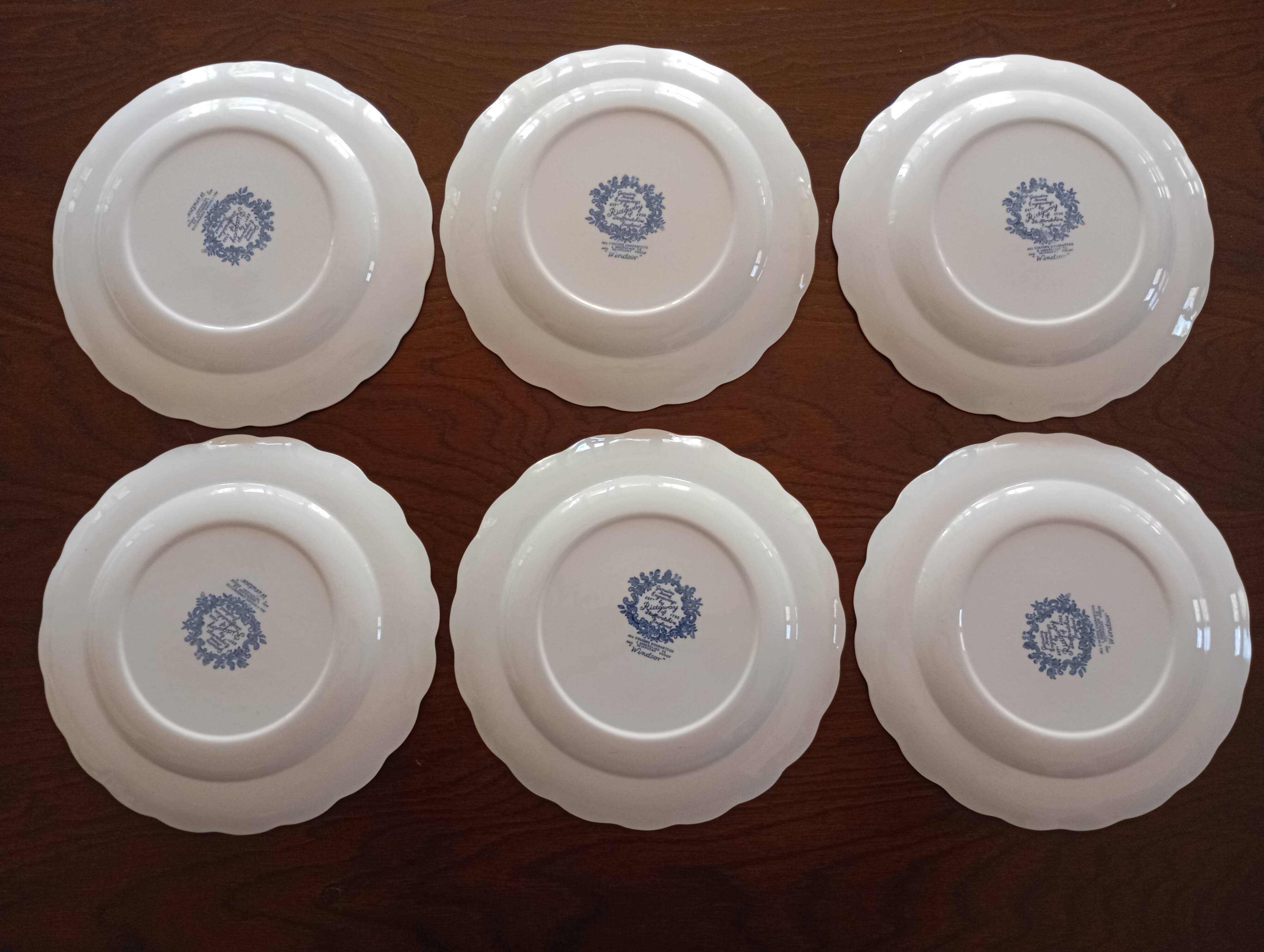 Assiettes plates anglaises Ridgway 'Windsor' bleu & blanc