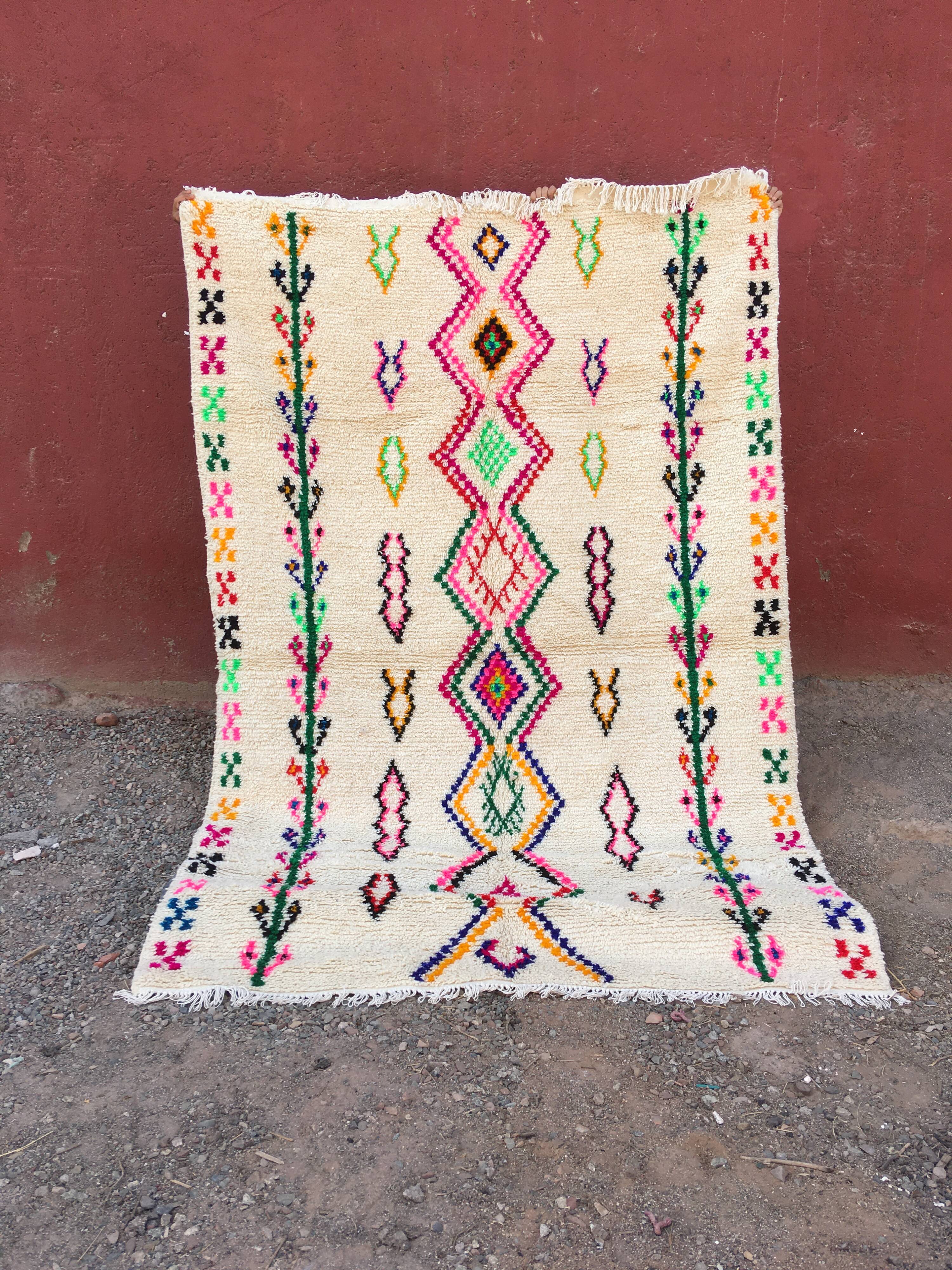 Azilal rug 296 x 194 cm