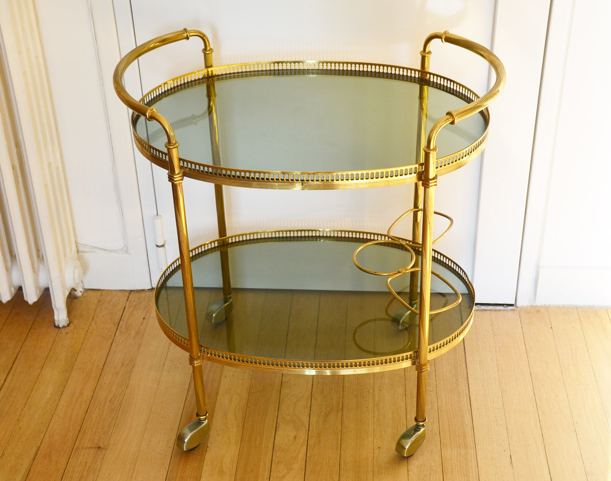 Skateboard brass glass 60 years serving