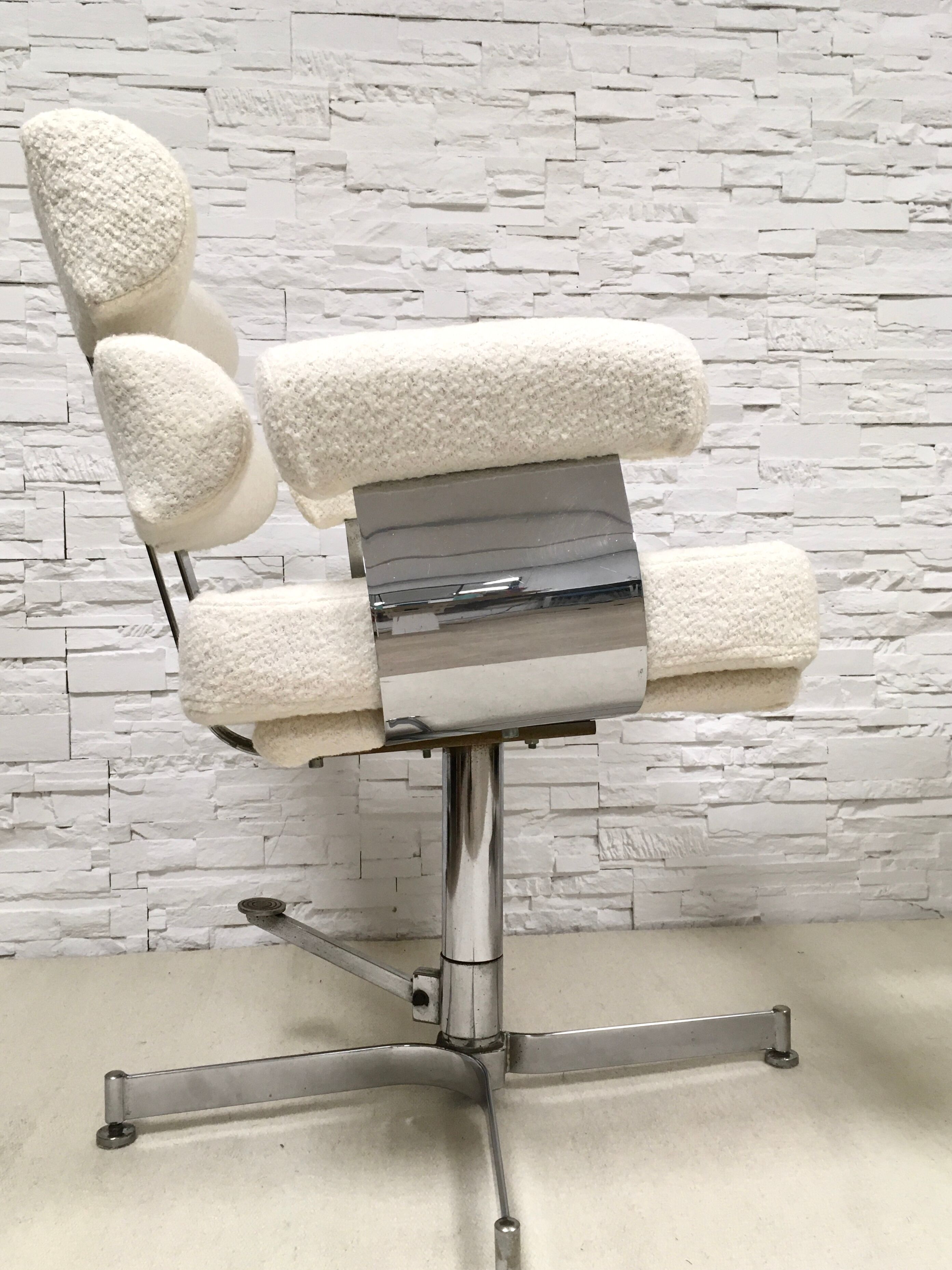 Fauteuil de coiffeur pivotant  vintage-