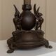 Lampe de table en métal bronze brun – Empire années 1910, design italien avec motifs animaliers, lampe de bureau classique