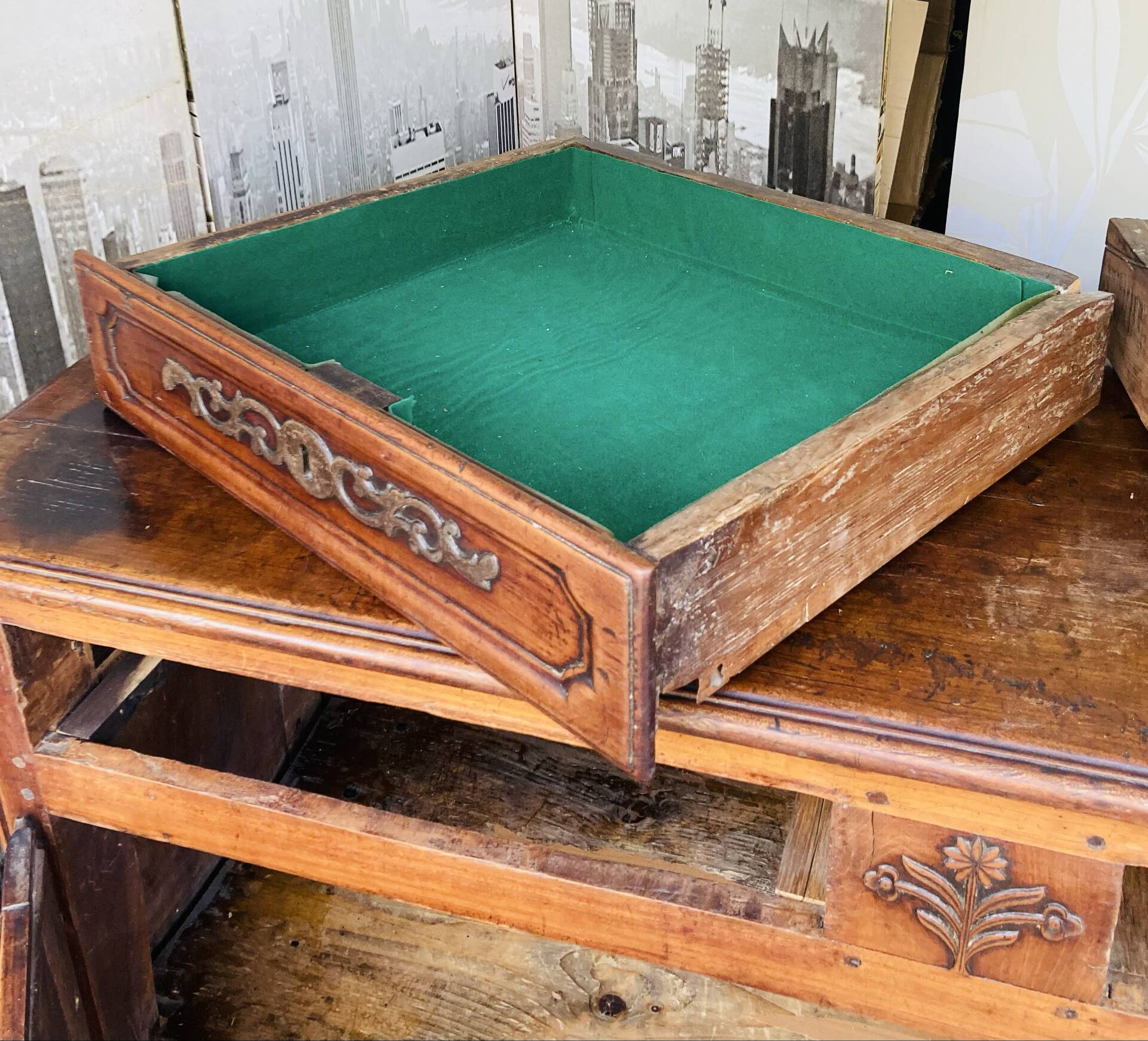 Louis XV style buffet from the 19th century in solid fruitwood with dowelled joints.