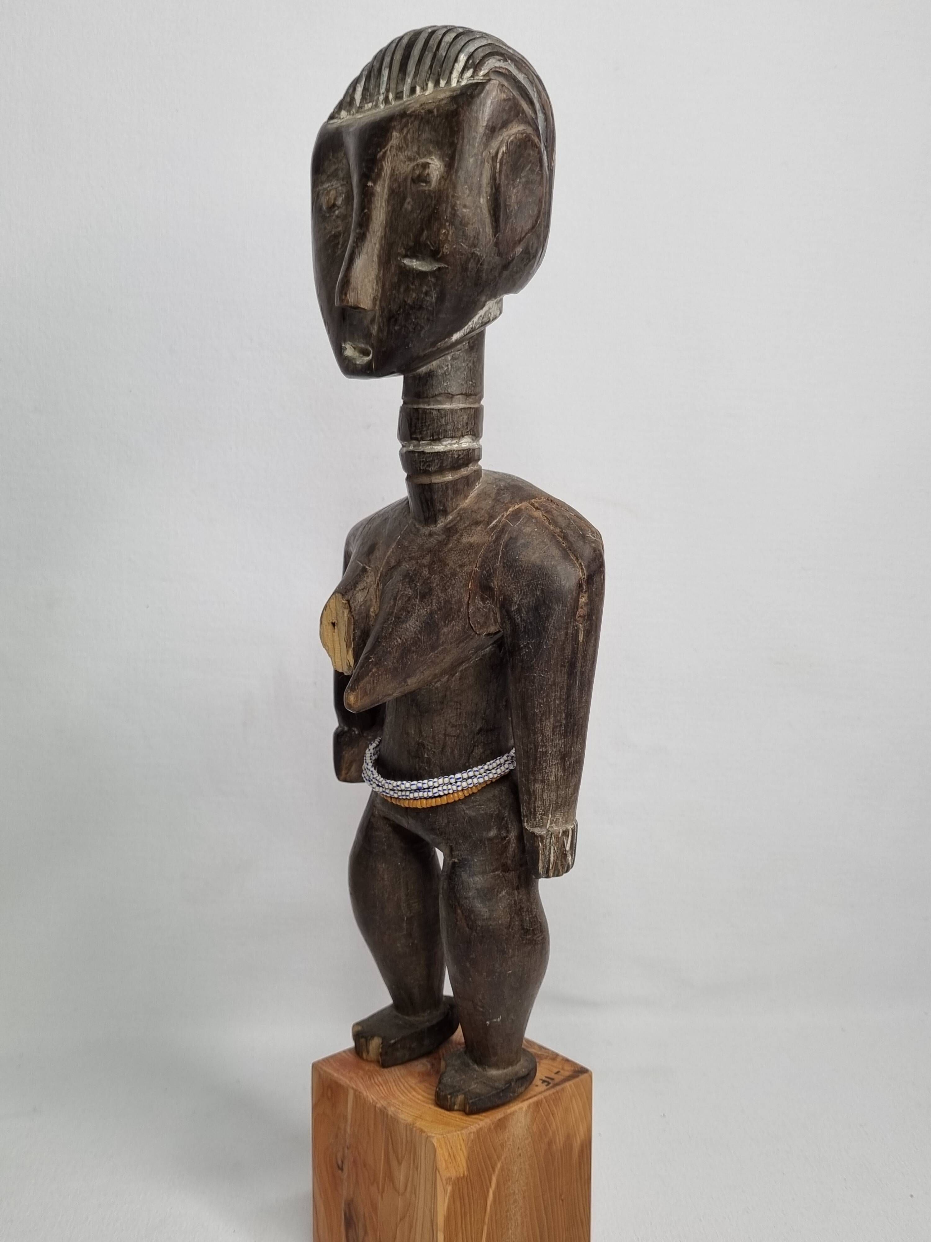 Koulango statuette, tribal art, Ivory Coast, carved wood, late 20th century