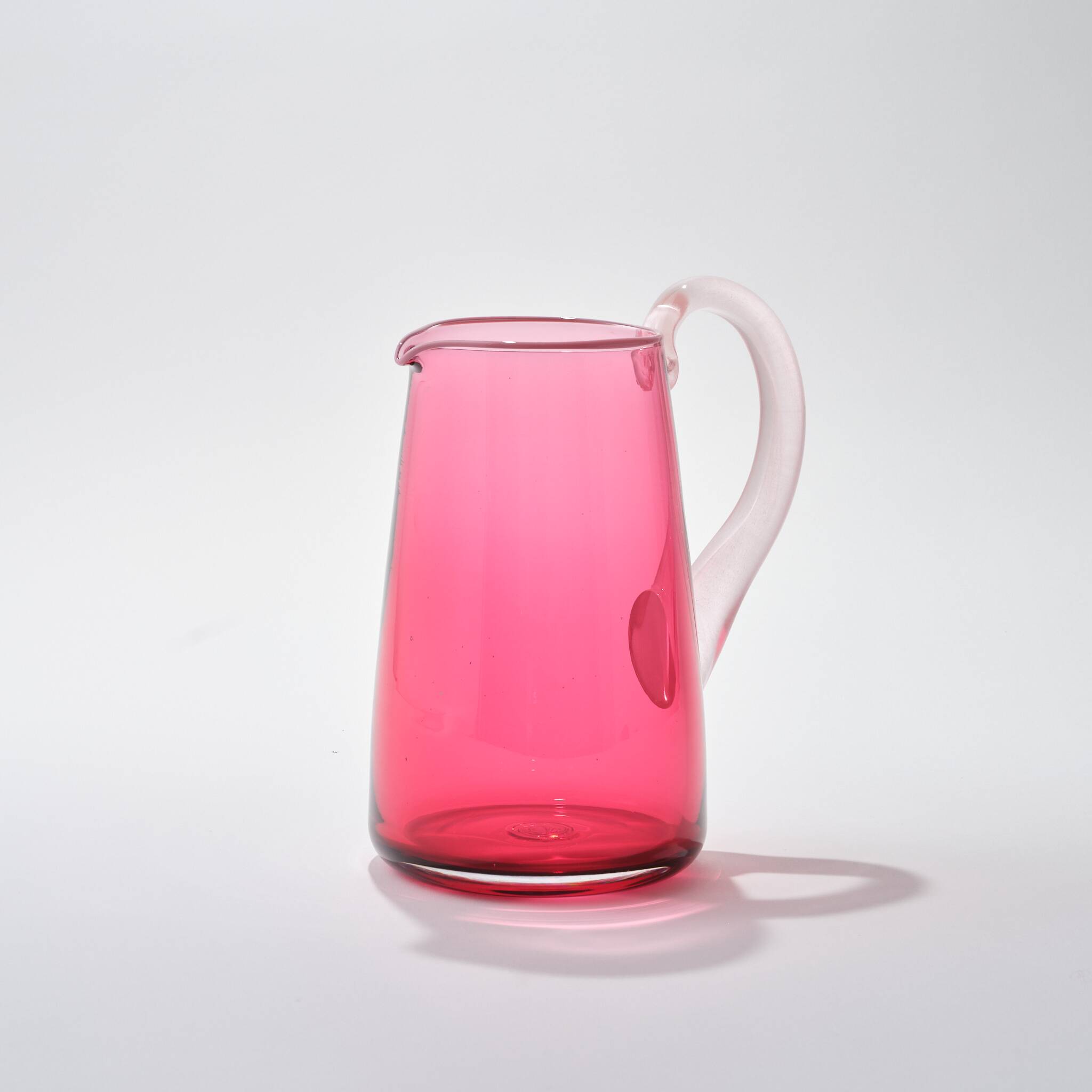 Miami Pitcher in Dark Pink