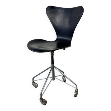Vintage early 3117 swivel desk chair by Arne Jacobsen for Fritz Hansen, 1955
