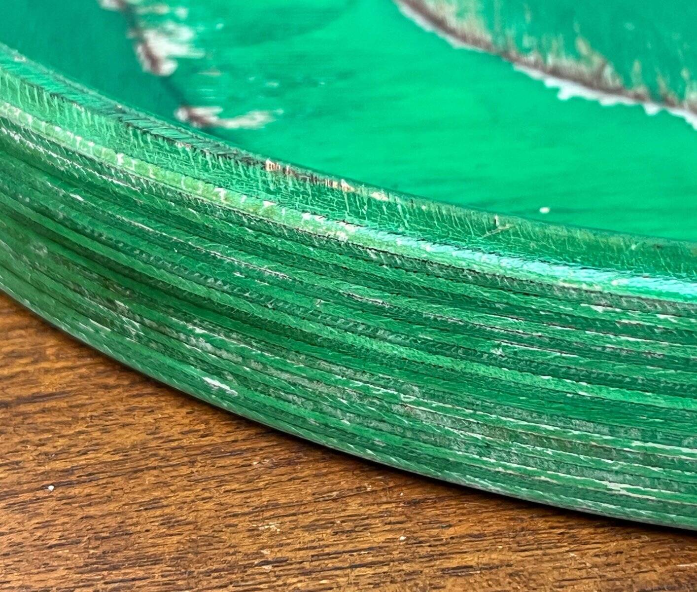 Modern mid-century bowl in wood by Paavo Asikainen, Finland, 1960s.