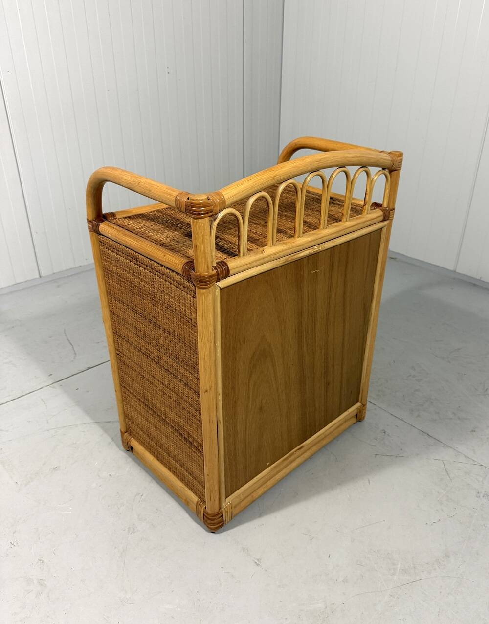 Rattan chest of drawers bedside table 1980’s