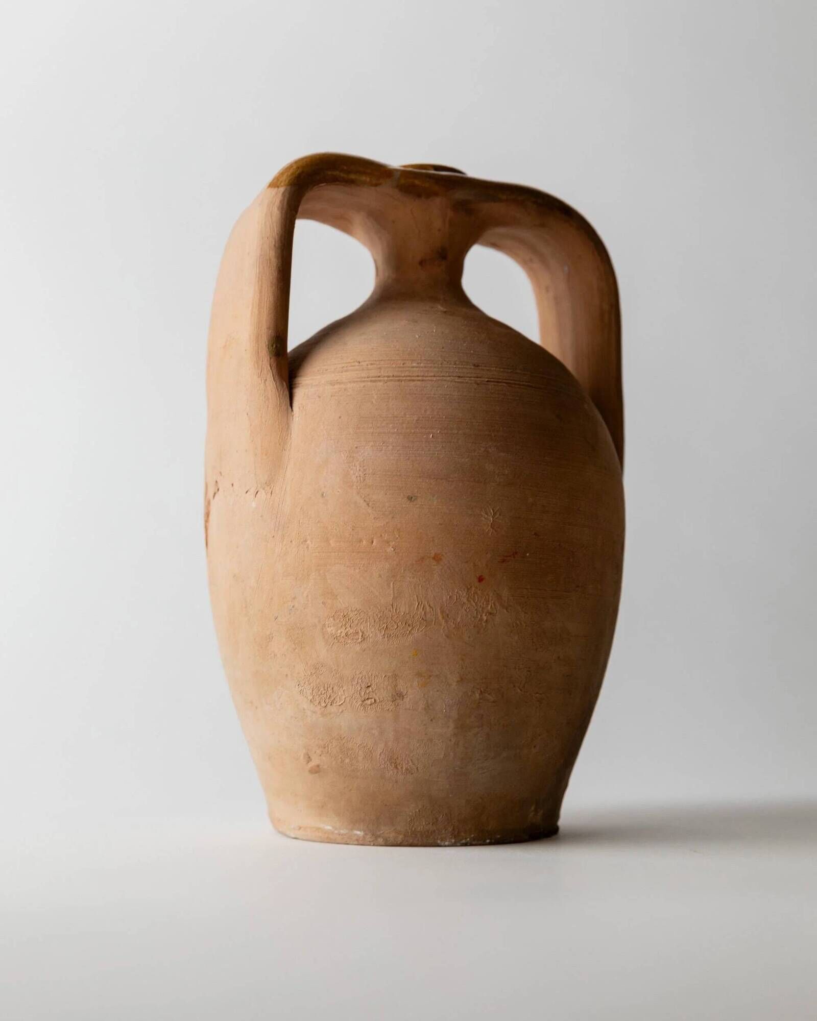 Vintage terracotta amphora vase from the 1930s, handcrafted Italian jug with two handles, fine linear decoration, rustic decoration, gift idea.