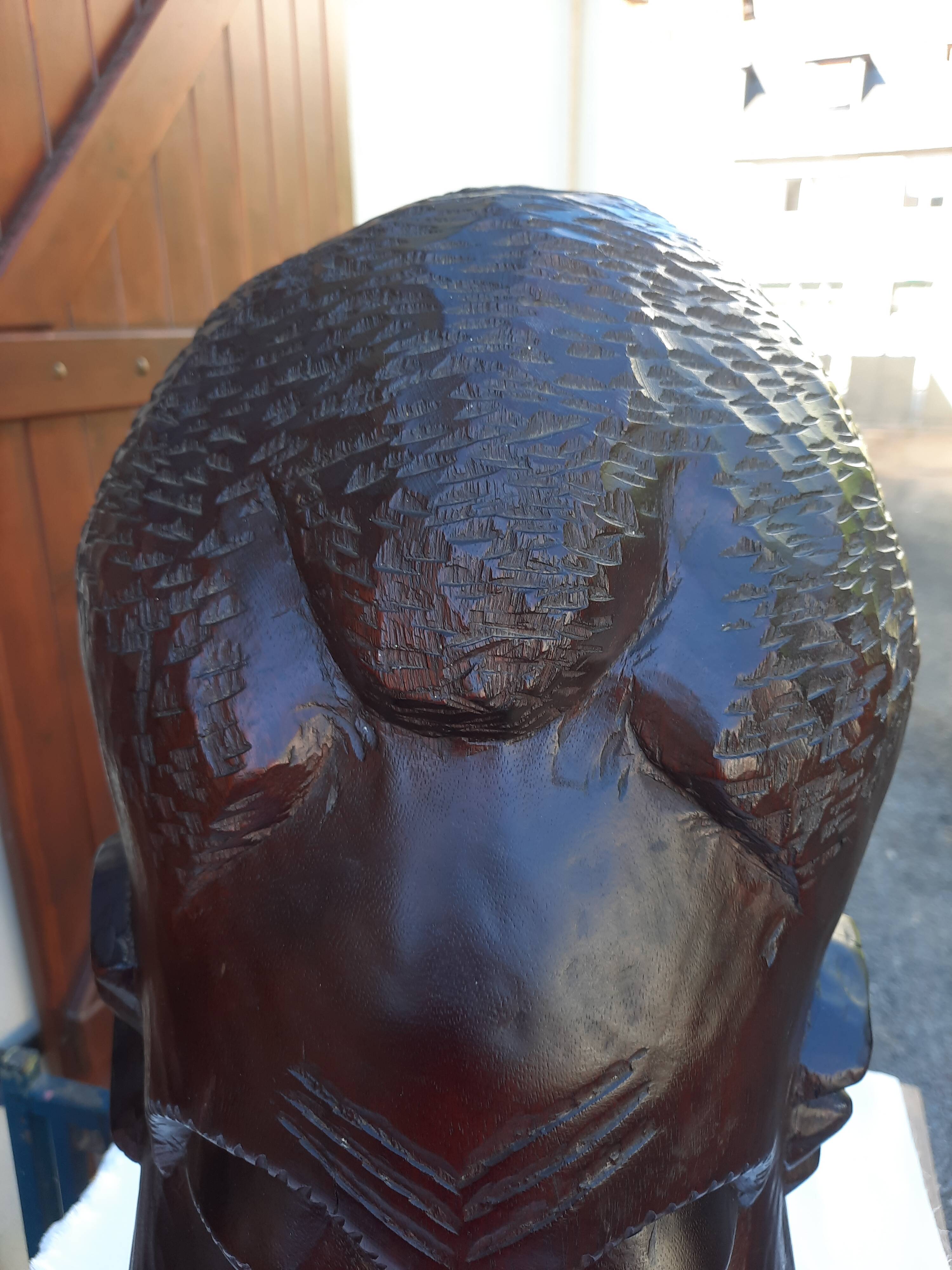 Large carved African head in exotic wood – Madagascar – 65 cm