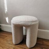 Léon stool in white boucle fabric