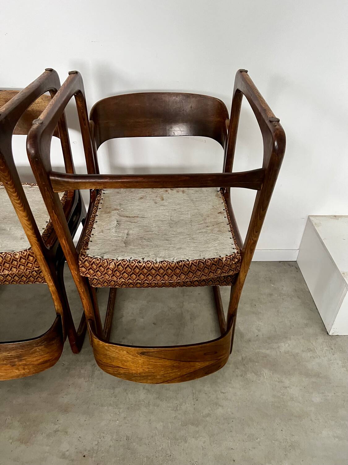 Set of 6 old baumann design sled chairs from the 60s wood and fabric
