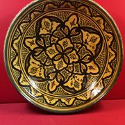 Large and beautiful antique deep dish from the Maghreb, signature to be identified: SAFI? 37 cm