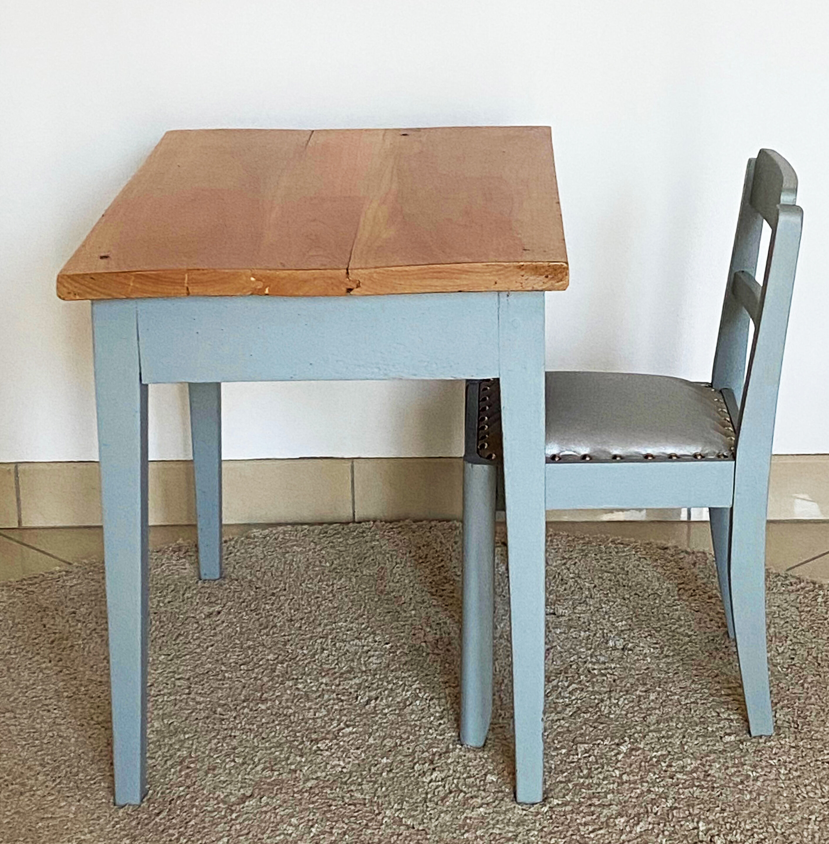 Wooden desk set with his chair