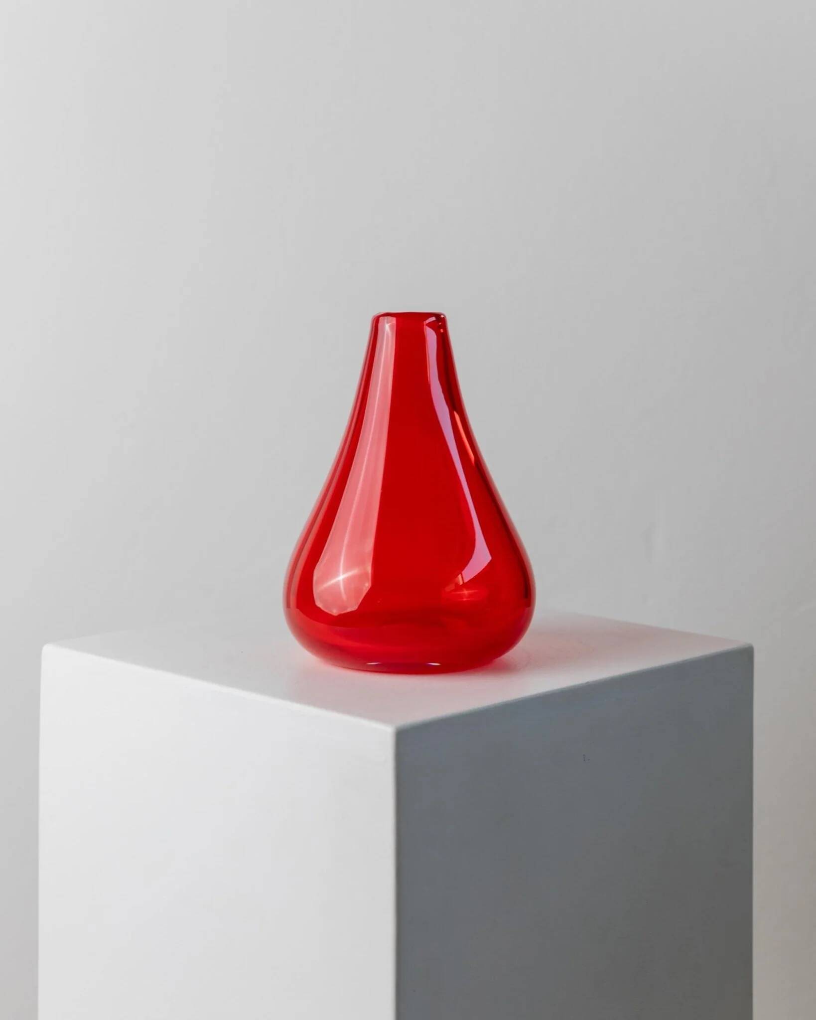 Vintage red Murano glass vase - Italy 1970s
