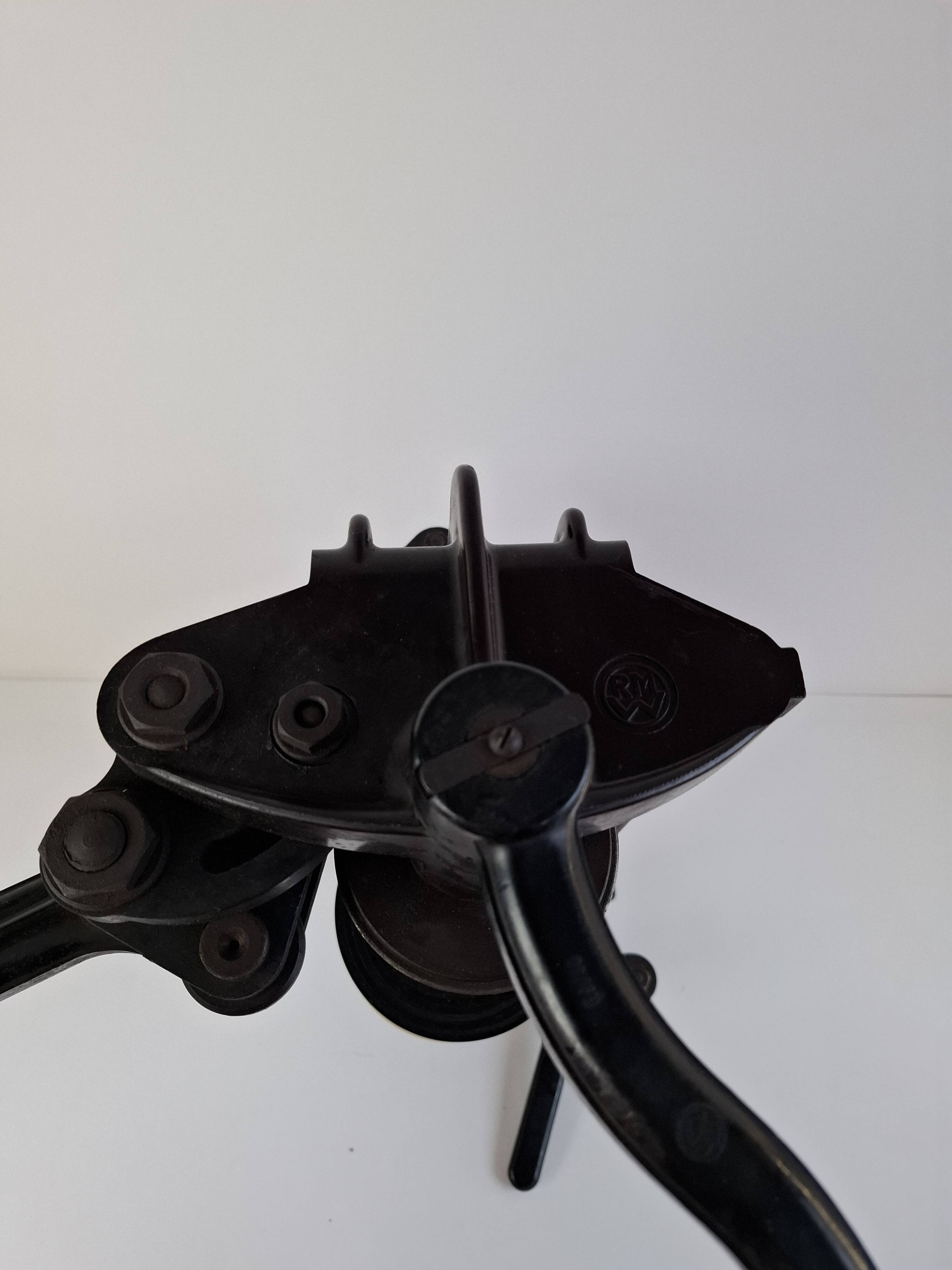 Art Deco Czechoslovak Industrial Tabletop Can Closer, 1930s