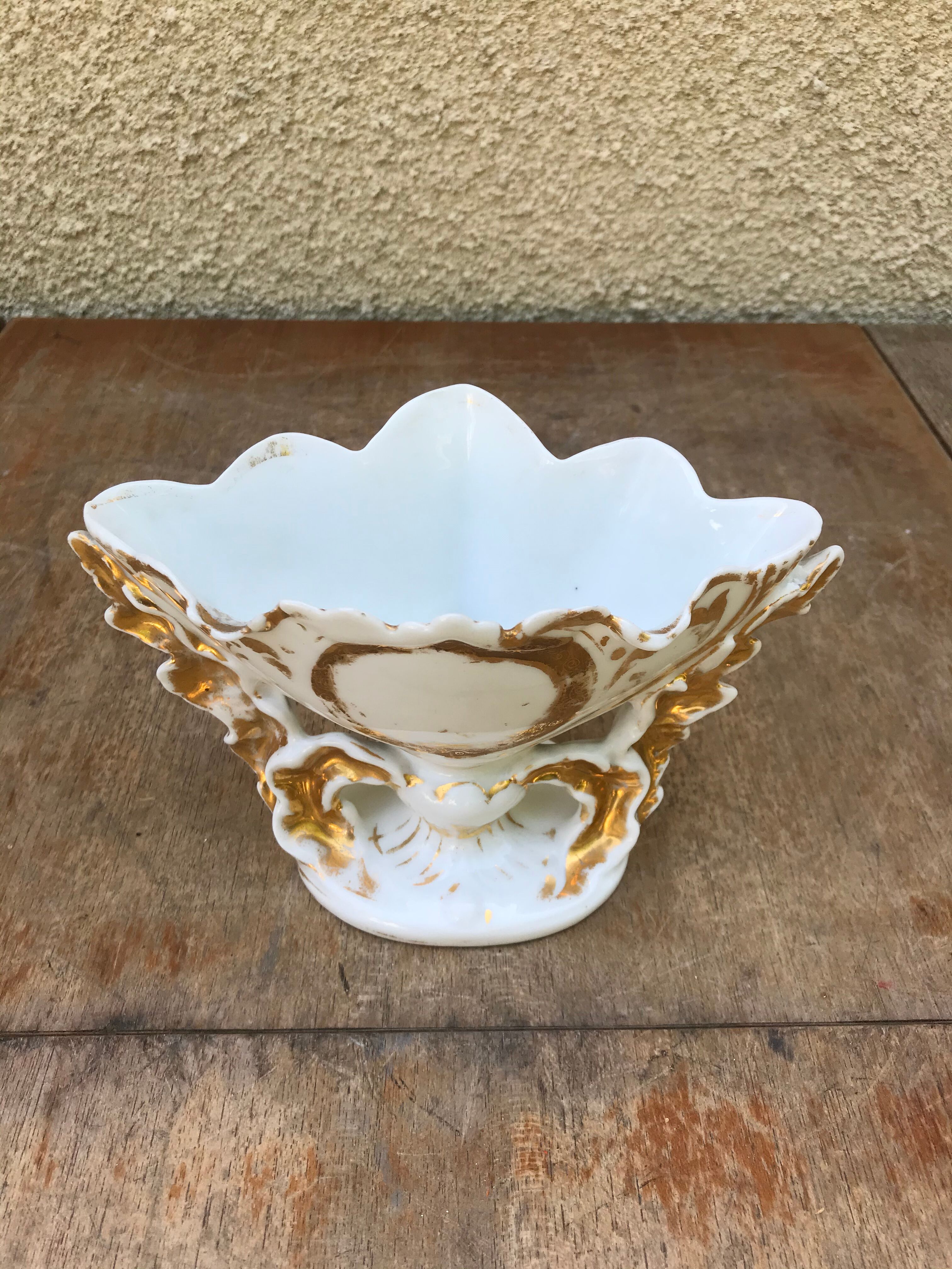 Former Vase De Marié Porcelain Blanche - Vintage Gilding