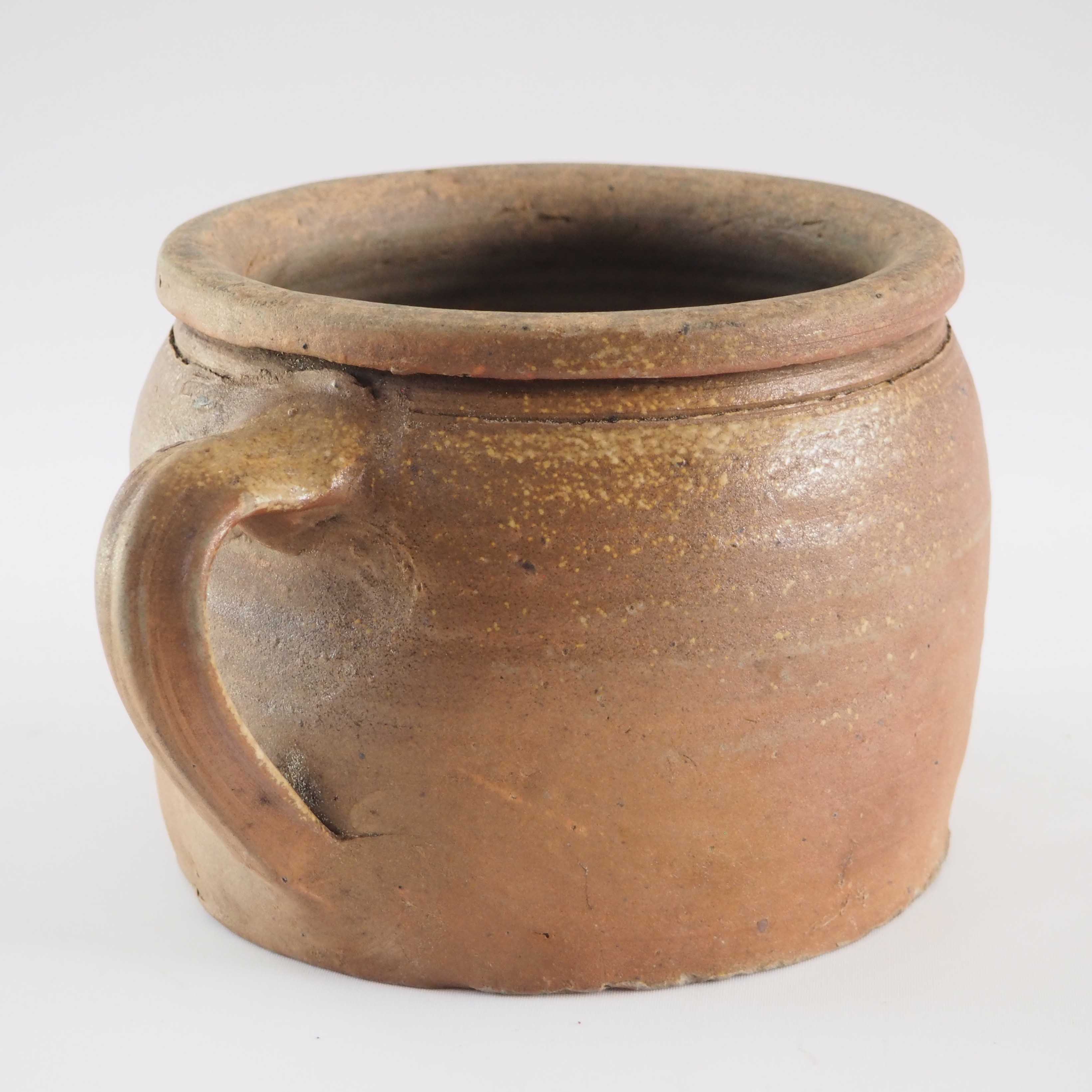 Old handle pot