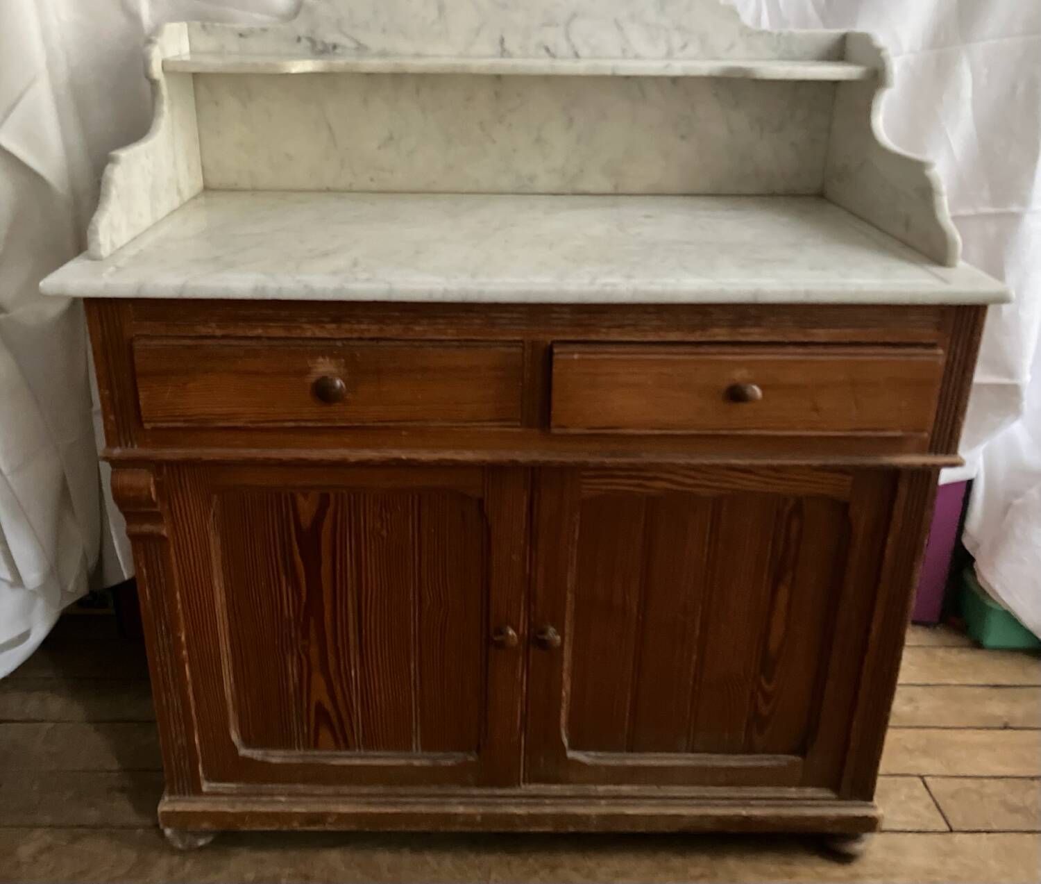 Bathroom furniture - Dressing table,