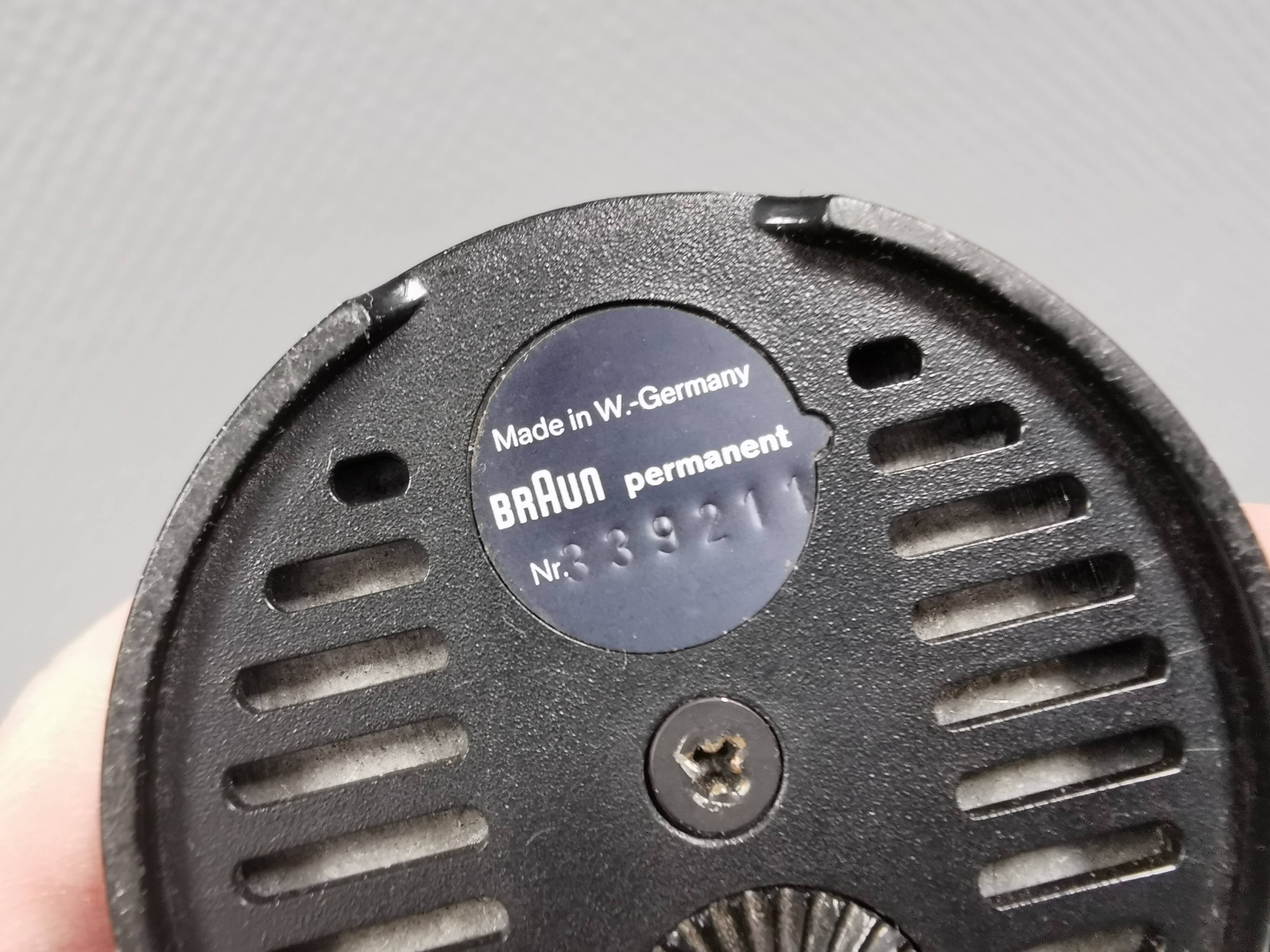 Table lighter type: t2, designed by Dieter Rams for Braum Germany in 1968.