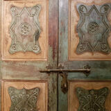 Indian gate yellow green sculptee old teck origin patina