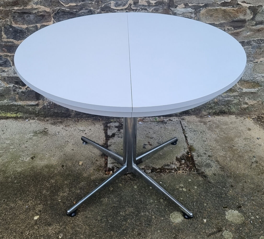 Round table and white formica chairs, vintage, 70s
